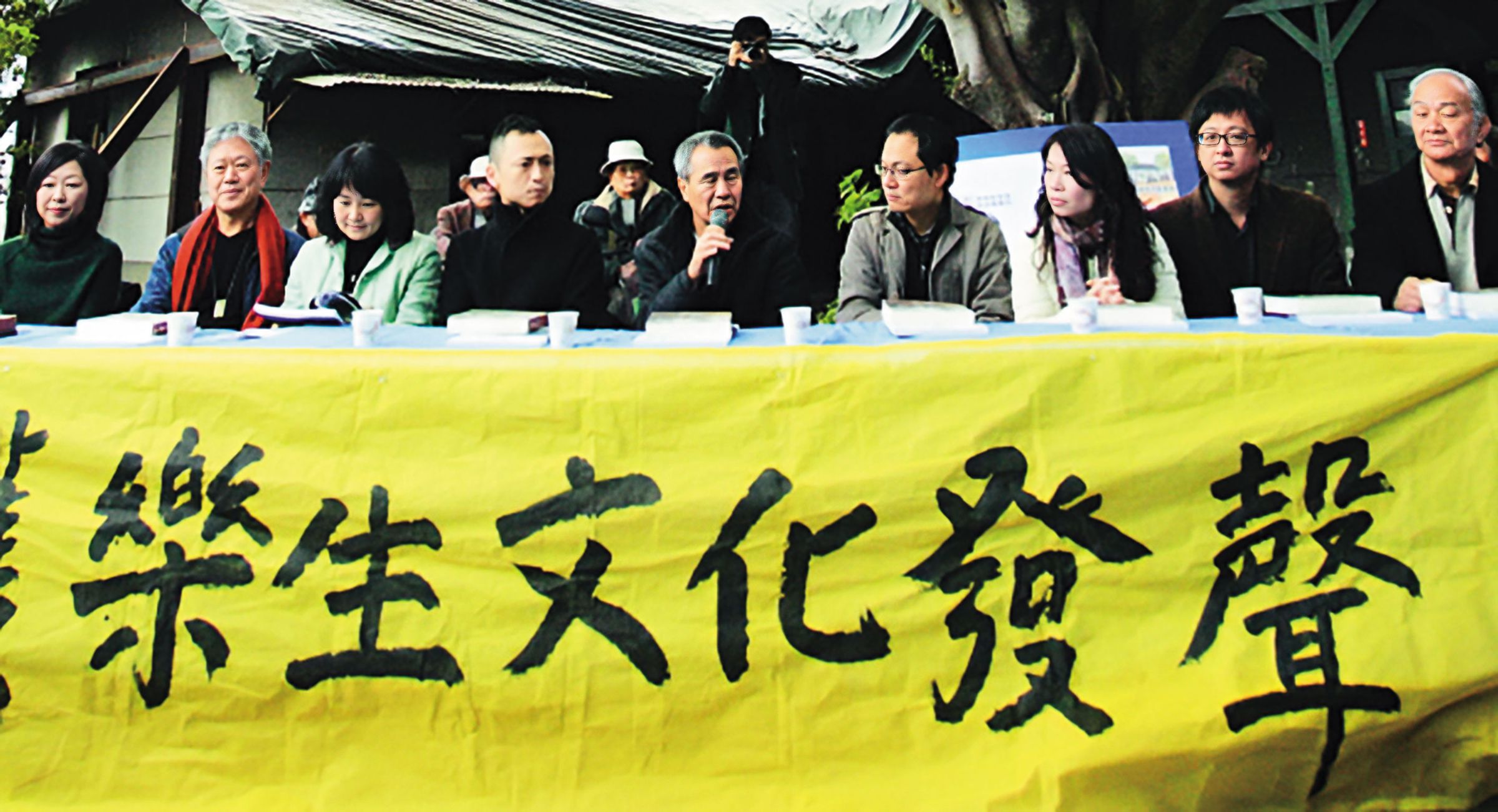 樂生運動當年引發各界聲援，名導侯孝賢更多次發聲力挺。（樂生保留自救會提供）