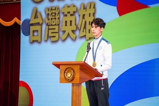 林郁婷巴黎奧運奪金後，首場國際賽事卻遭主辦單位質疑性別。（翻攝自臉書＠林郁婷）