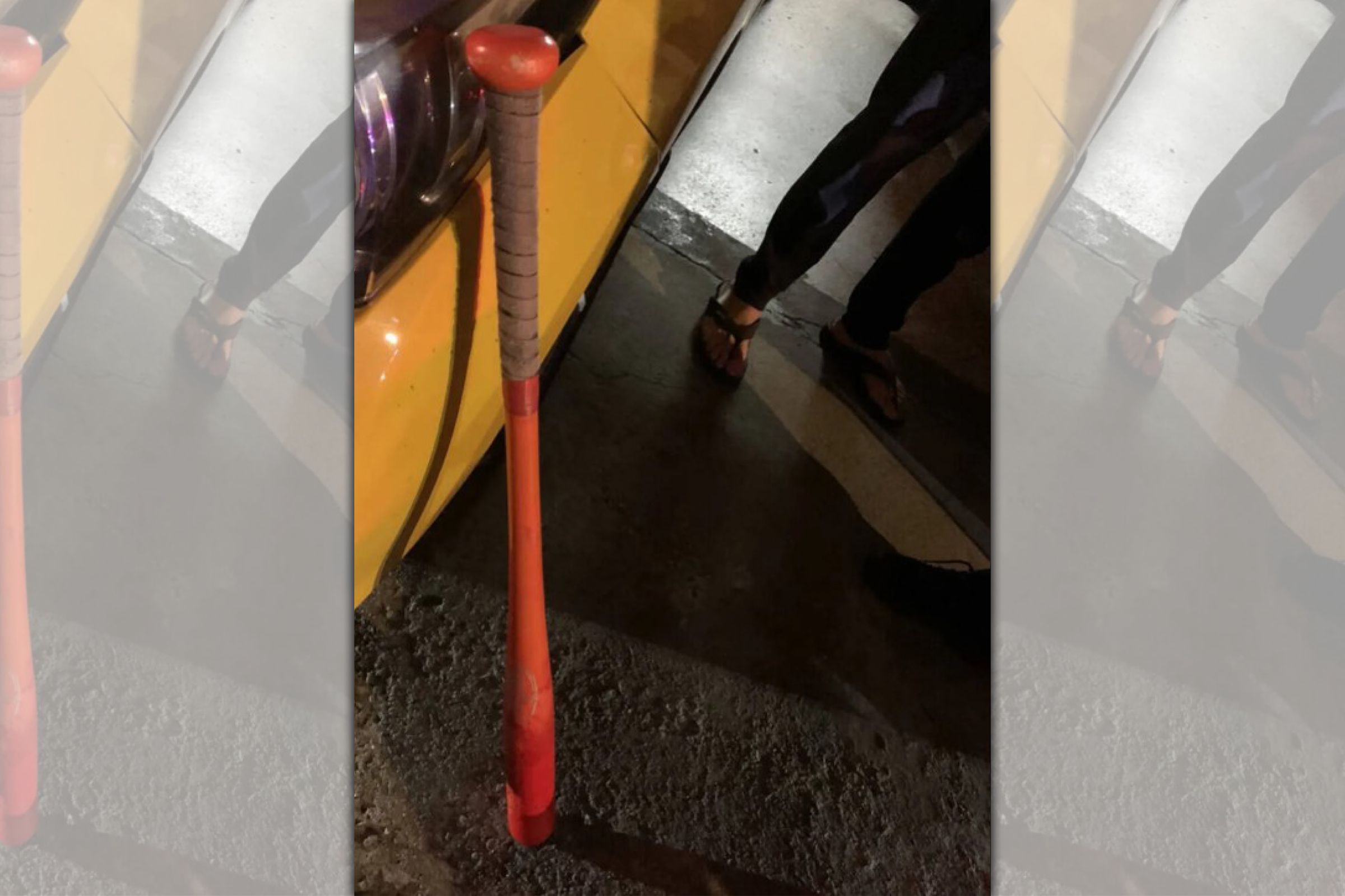 游男失控棒打啃老哥哥致死,出面自首,警方查扣犯案工具球棒。(警方提供)