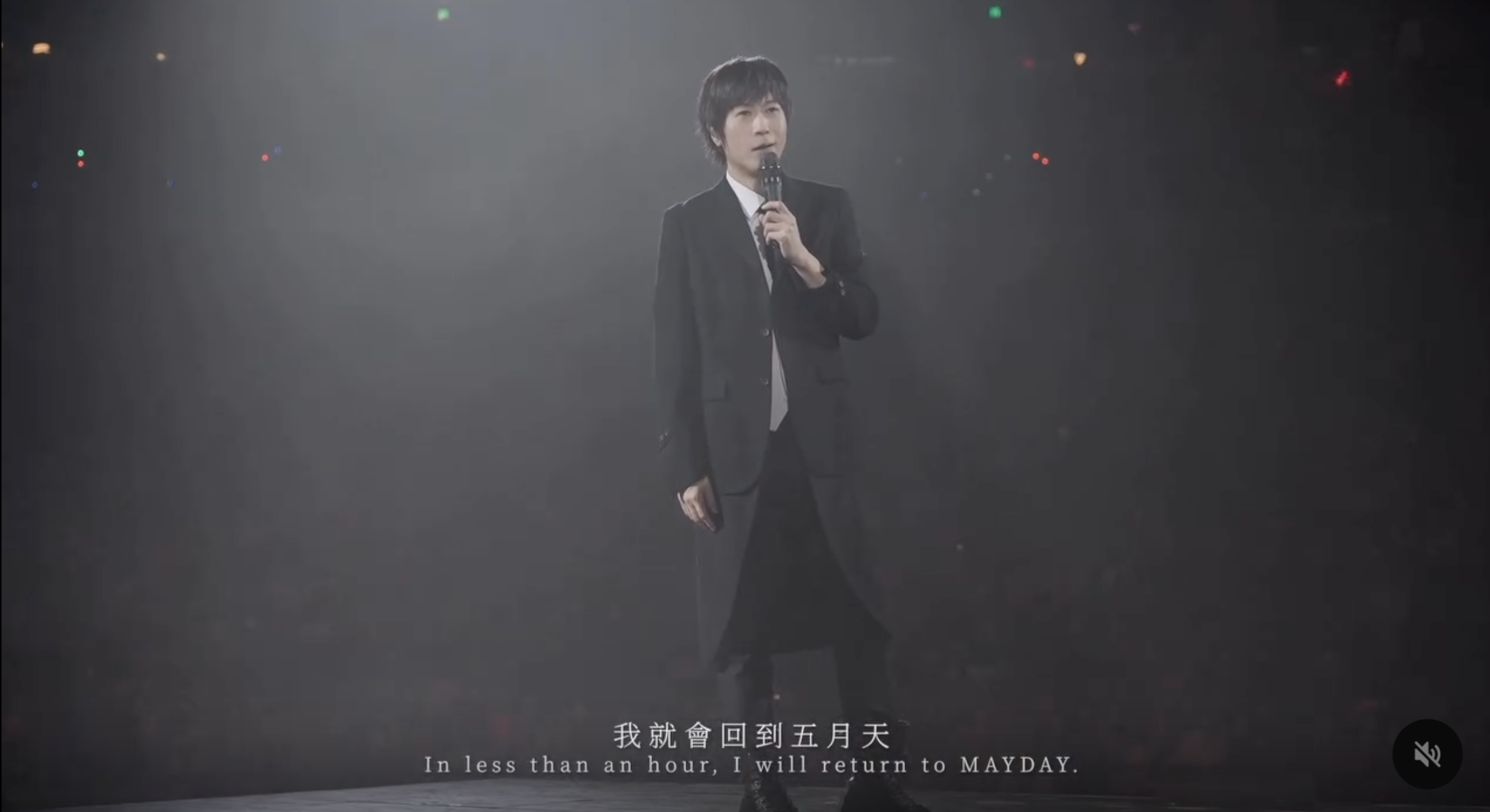 五月天阿信昨（22日）摔落舞台讓眾人擔心。（截圖自阿信Threads）