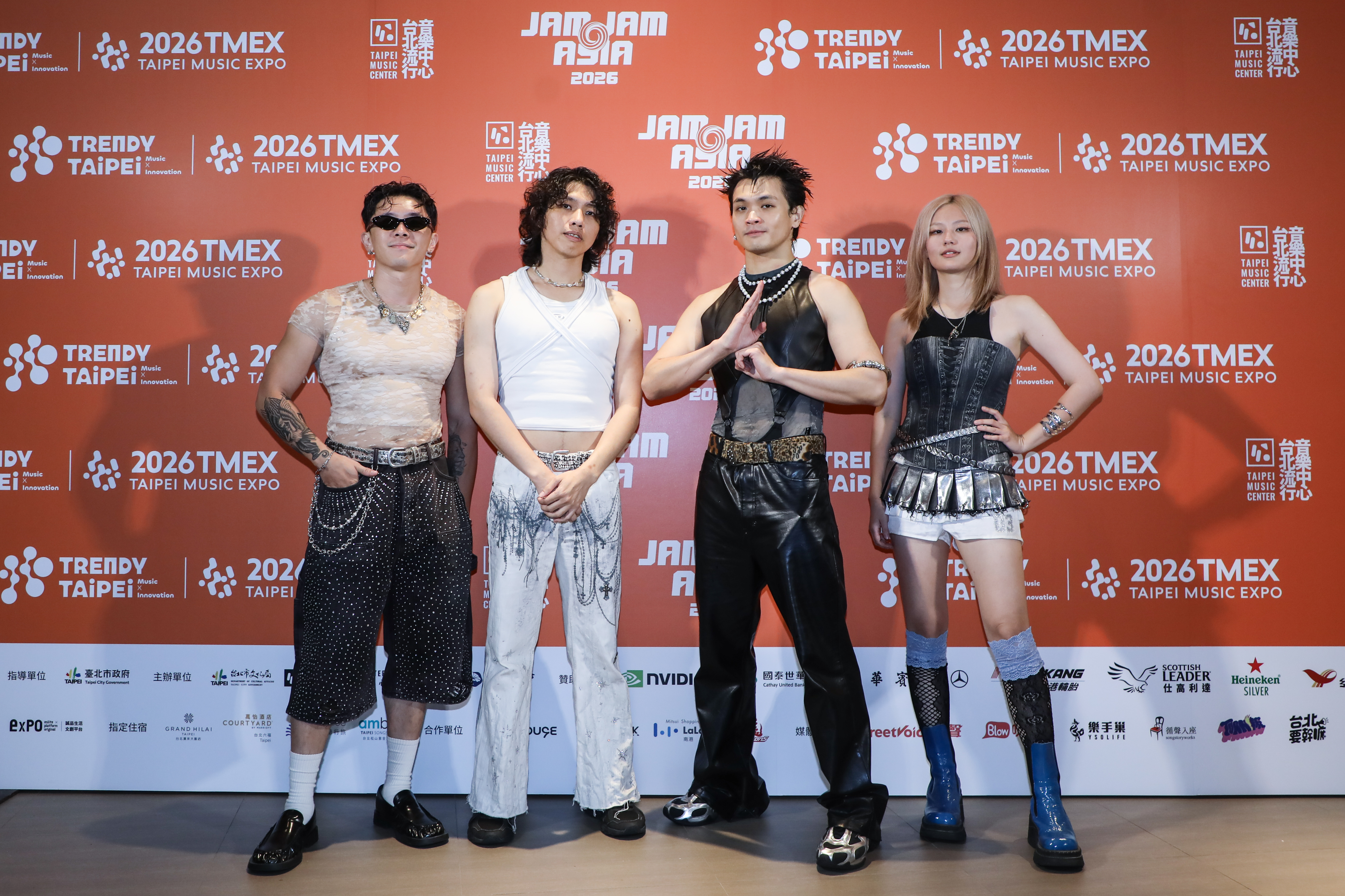 美秀集團狗柏接受聯訪，分享首次登上 JJA 的演出巧思，以及將音樂節舞台升級為「專場級體驗」的幕後想法。（讀者提供）