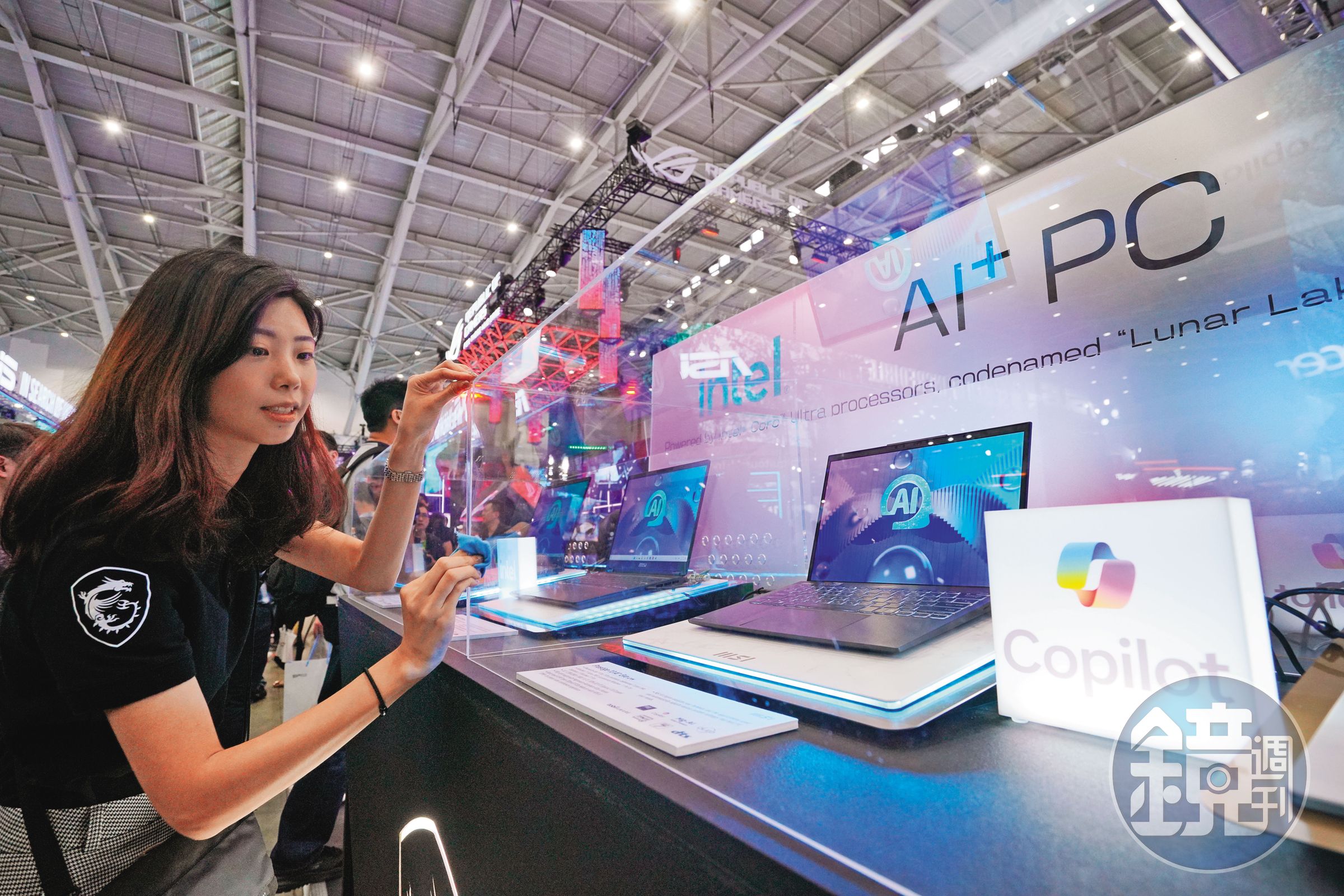 AI世代來臨,各品牌紛紛開賣最新出爐的AI PC,且都配備微軟Copilot鍵盤。