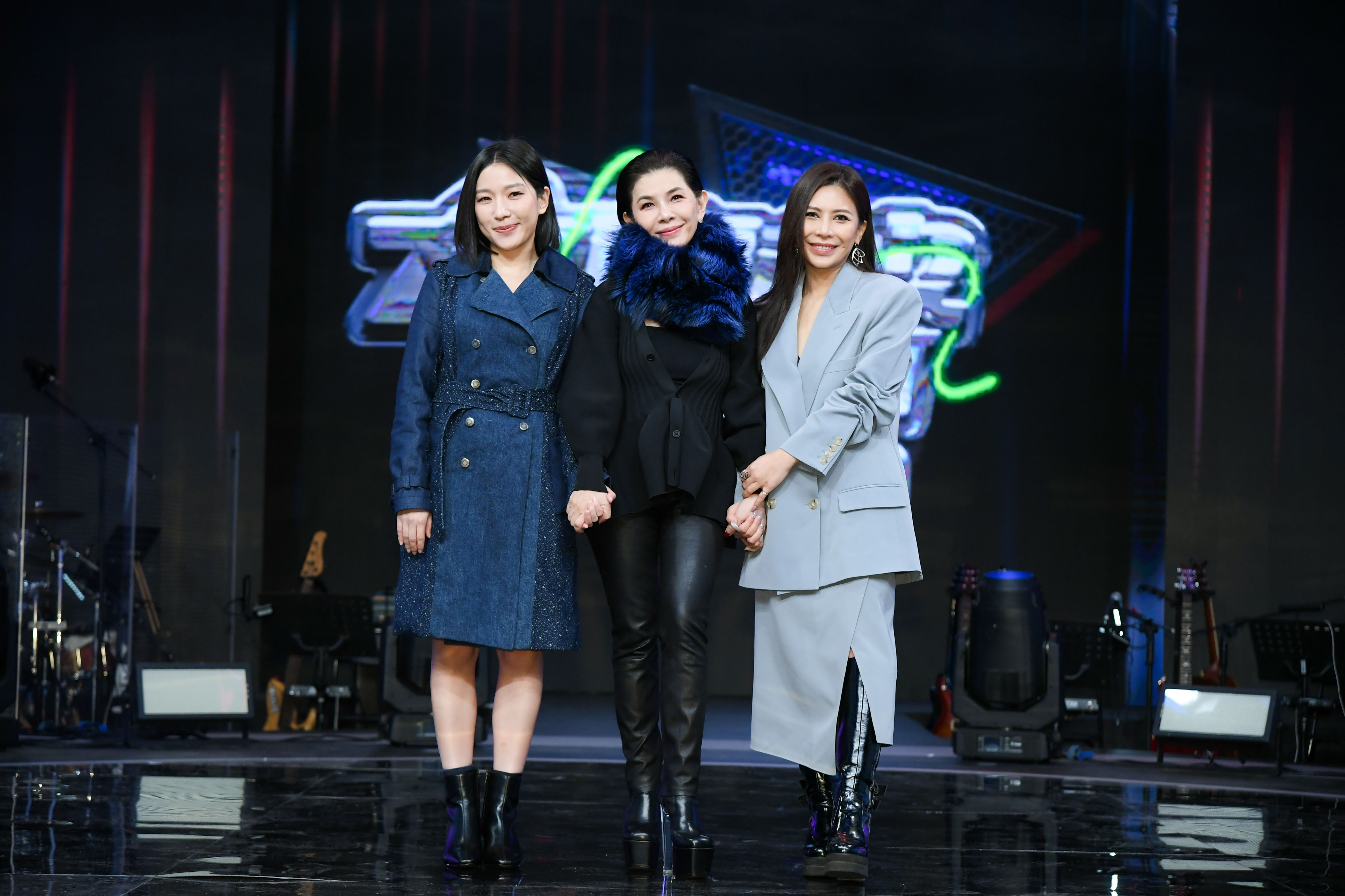 艾怡良（左起）、張清芳、Sandra出席記者會。（三立提供）