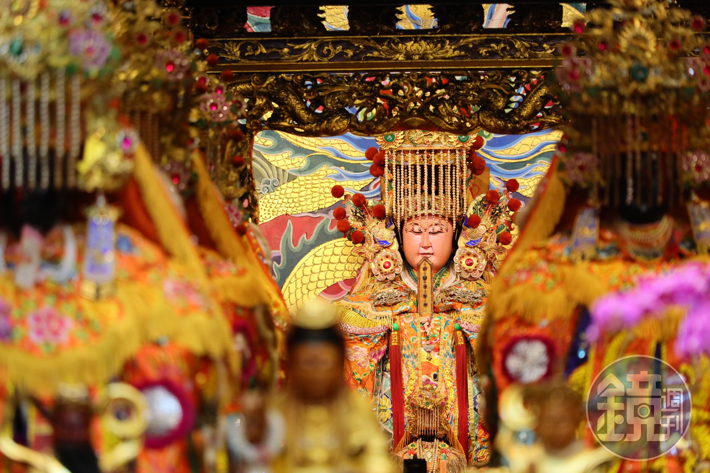 關渡宮古時為海口要津，關渡宮媽祖殿供奉主神天上聖母媽祖保佑討海者平安。