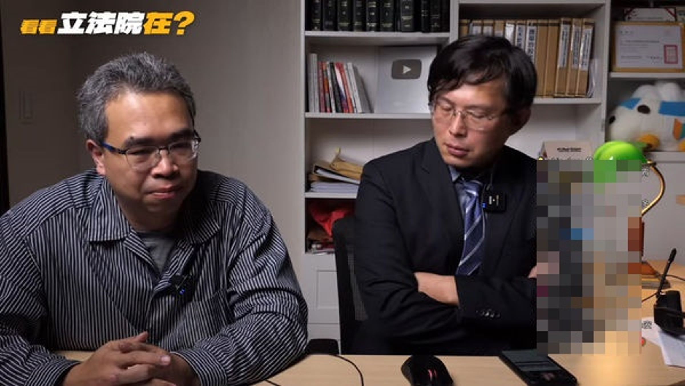 農業粉專「Lin bay好油」版主林裕紘遭爆自導自演全家人遭網路恐嚇，引發關注。（翻攝自黃國昌YT頻道）