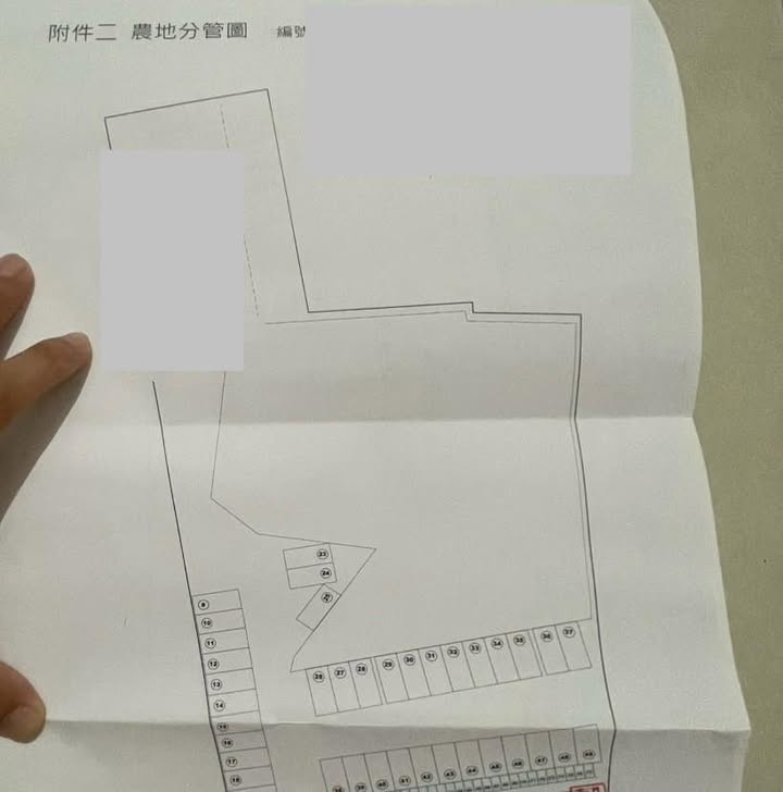 建案廣川市一樣用農地分管圖的名義，讓買家挑選車位。(讀者提供)