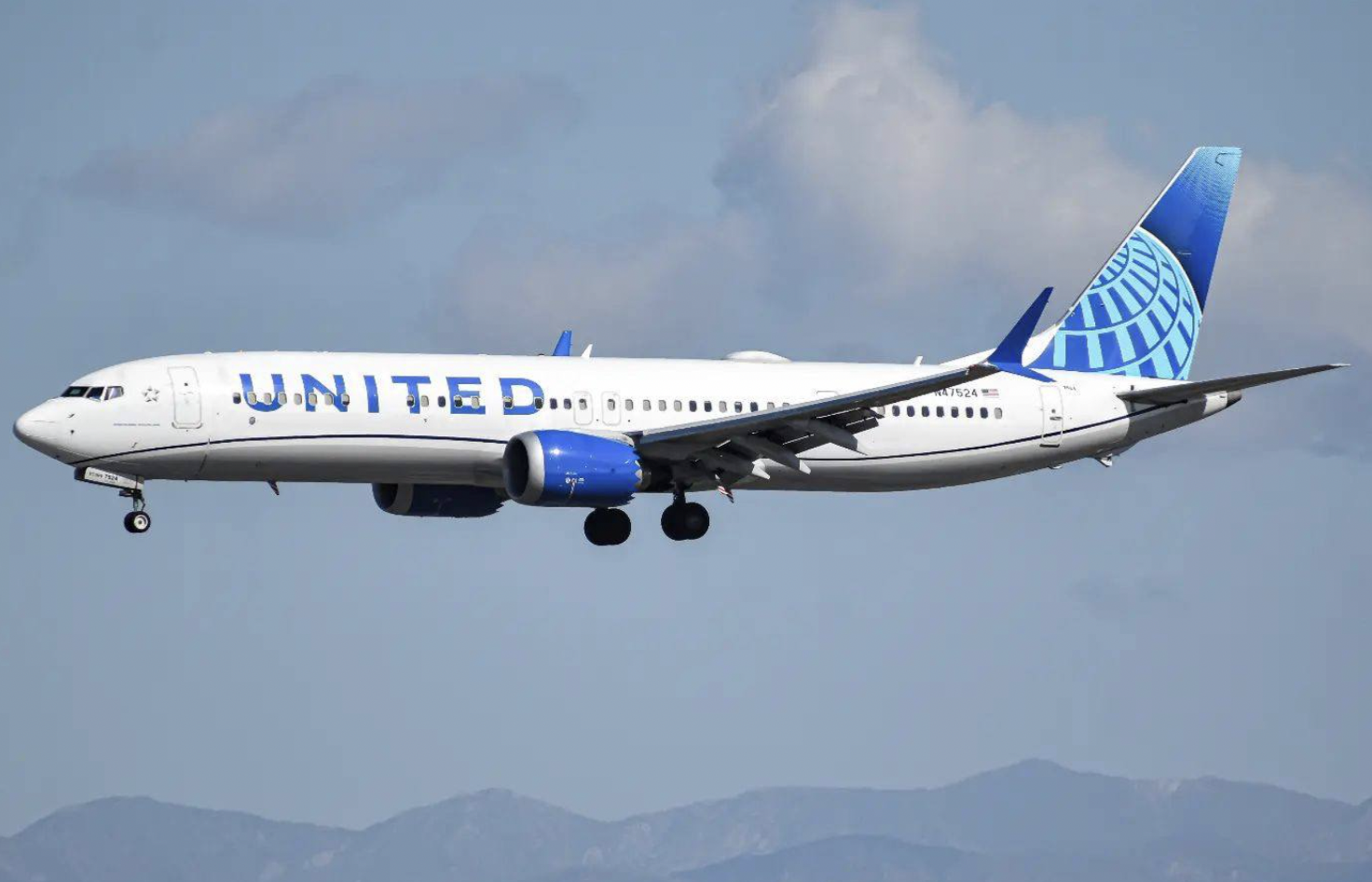 美國聯合航空(United Airlines)一架波音787客機發生異常驟降,造成機上6人受傷。(示意圖非當事飛機,翻攝自United臉書)