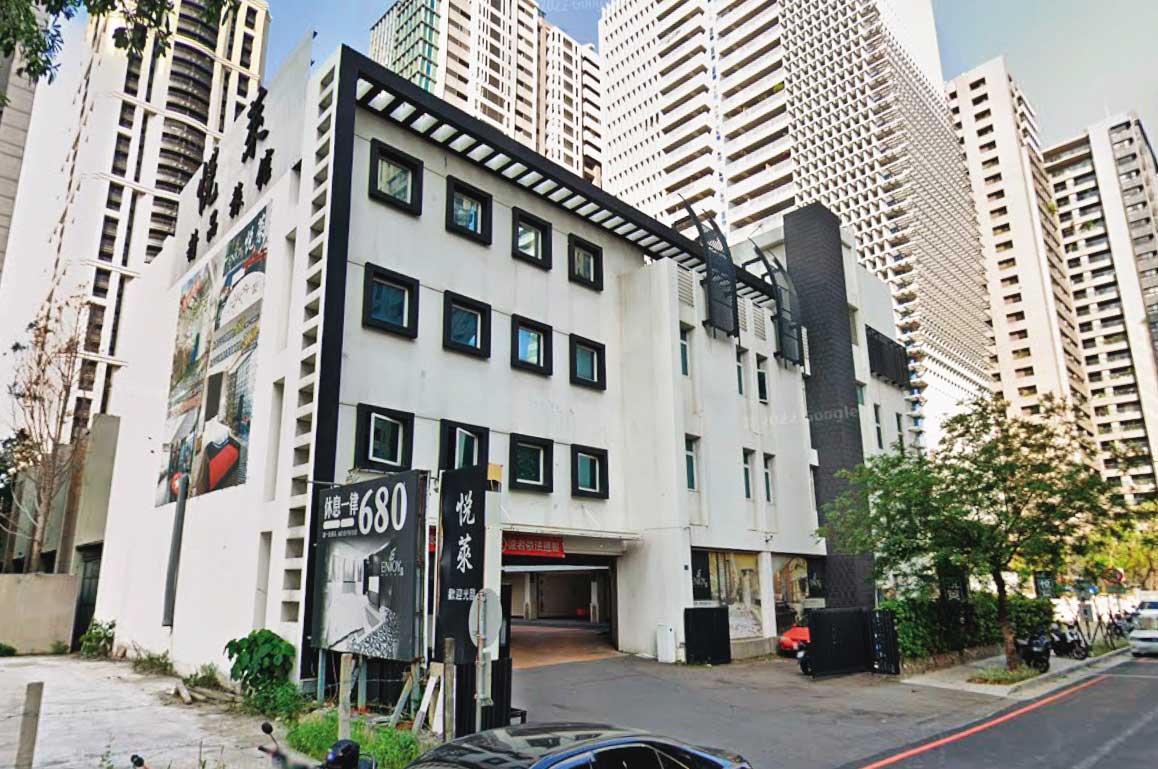蔡女殺害男友後，晚間8點多載著屍體到悅萊汽車旅館投宿。（翻攝Google Maps）