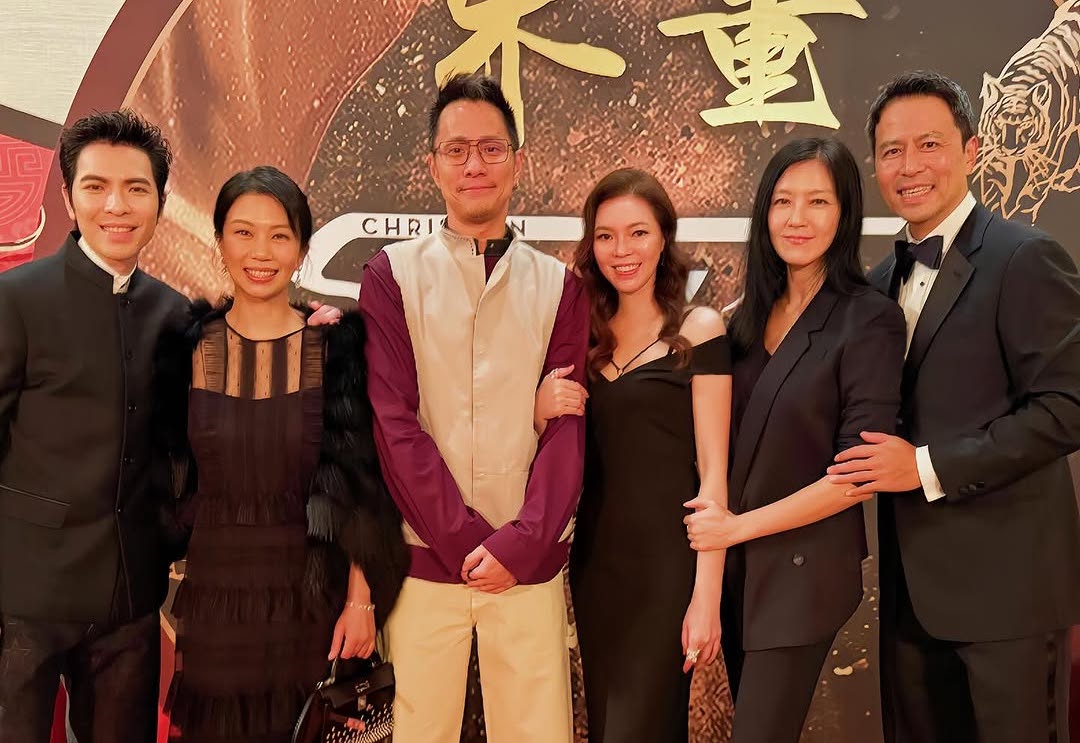 蕭敬騰（左起）、林有慧、朱志威、曾馨瑩、林熙蕾、楊晨齊聚生日趴。（翻攝關穎IG）