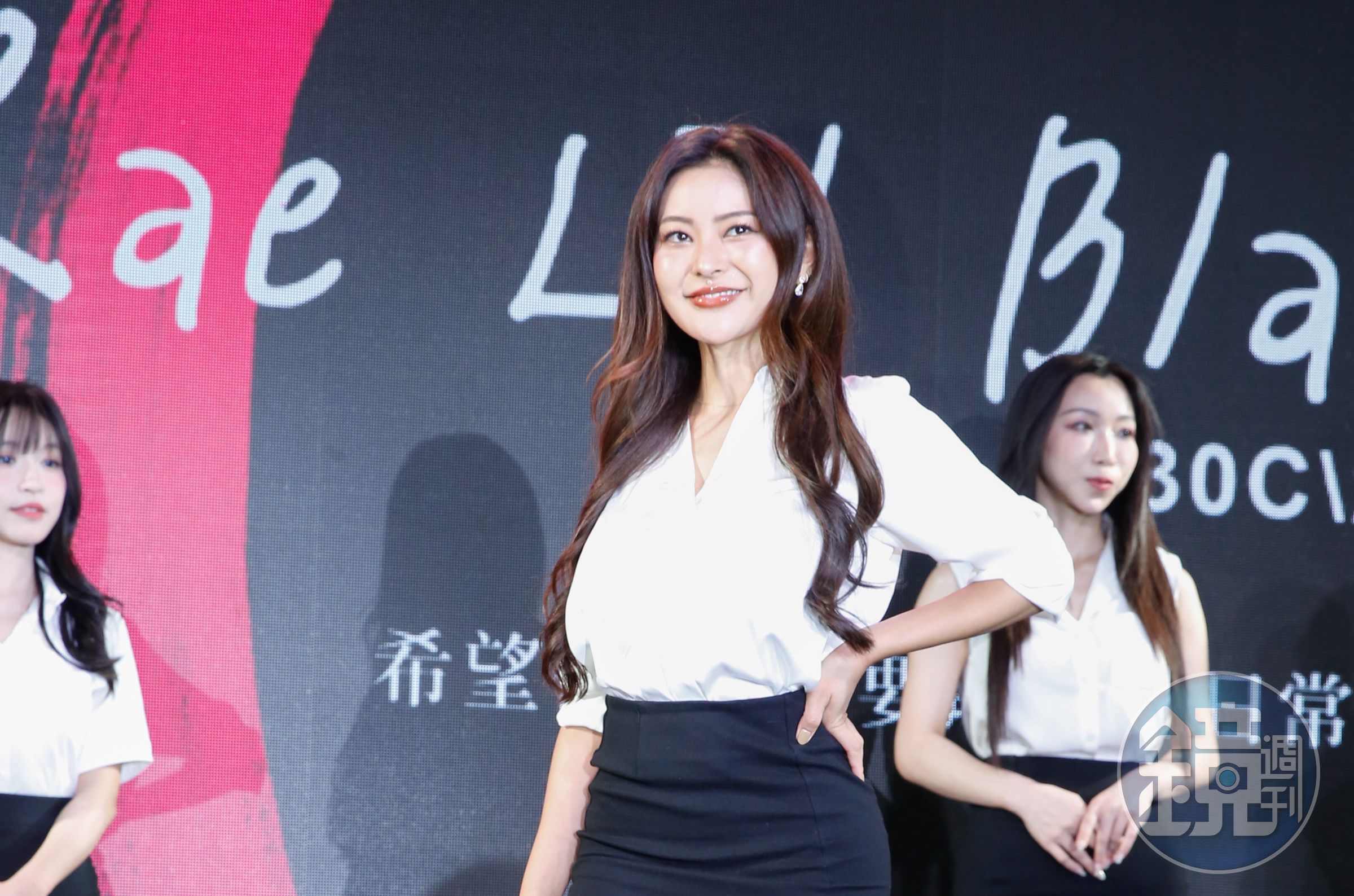 日裔暗黑女神Rae Lil Black今(3日)出席《這個面試有點硬》遊戲發表暨粉絲見面會。