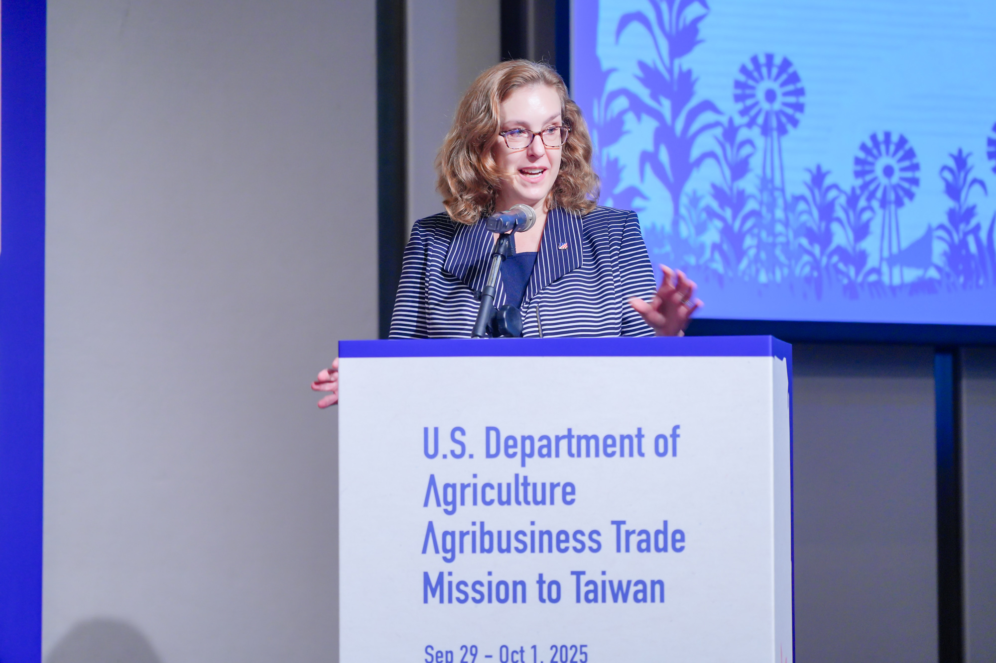 AIT今於臉書po出相關聲明，為代理處長梁凱雯昨天出席「台日商界對話：強化經濟韌性」活動的談話內容。（翻攝自美國在台協會AIT臉書）