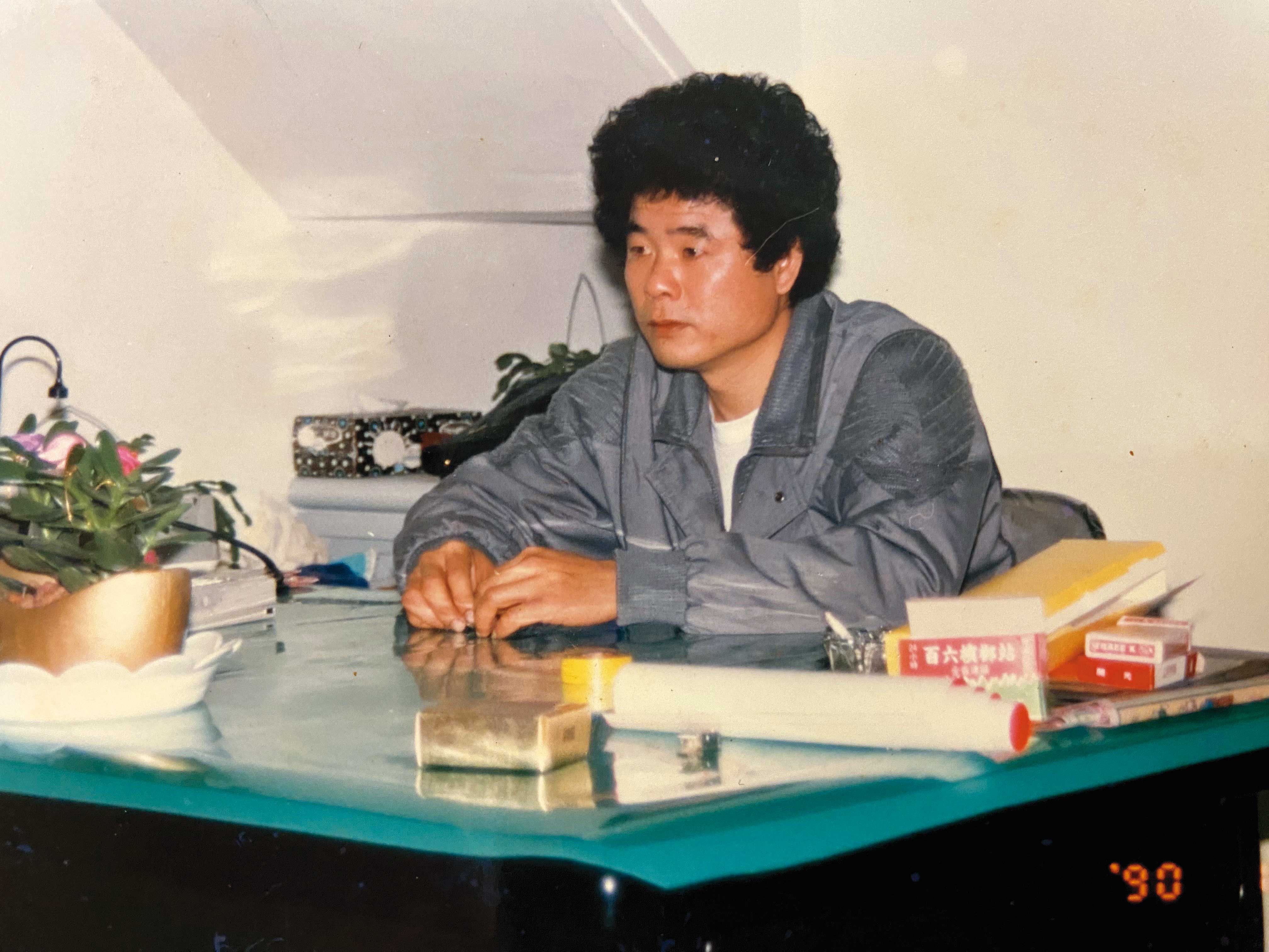 謝文旭家境清貧，19歲就當老闆，一路創業至今47年。（謝文旭提供）