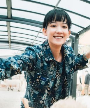 孟耿如2022年創立香氛品牌,消費者卻在使用過程中玻璃瓶身突然爆裂,引發安全危機。(翻攝自孟耿如臉書)