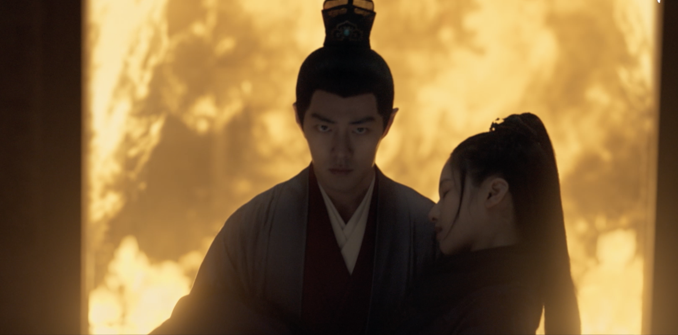 肖戰在《藏海傳》為復仇沉潛養晦,眼神傳達堅毅意志。(截圖自Disney+ 預告)