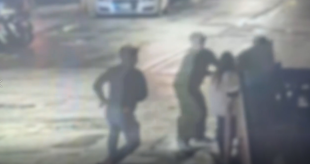 飲料店遭留負評氣炸,闆娘深夜巧遇竟撂3人圍毆前同事。(警方提供)