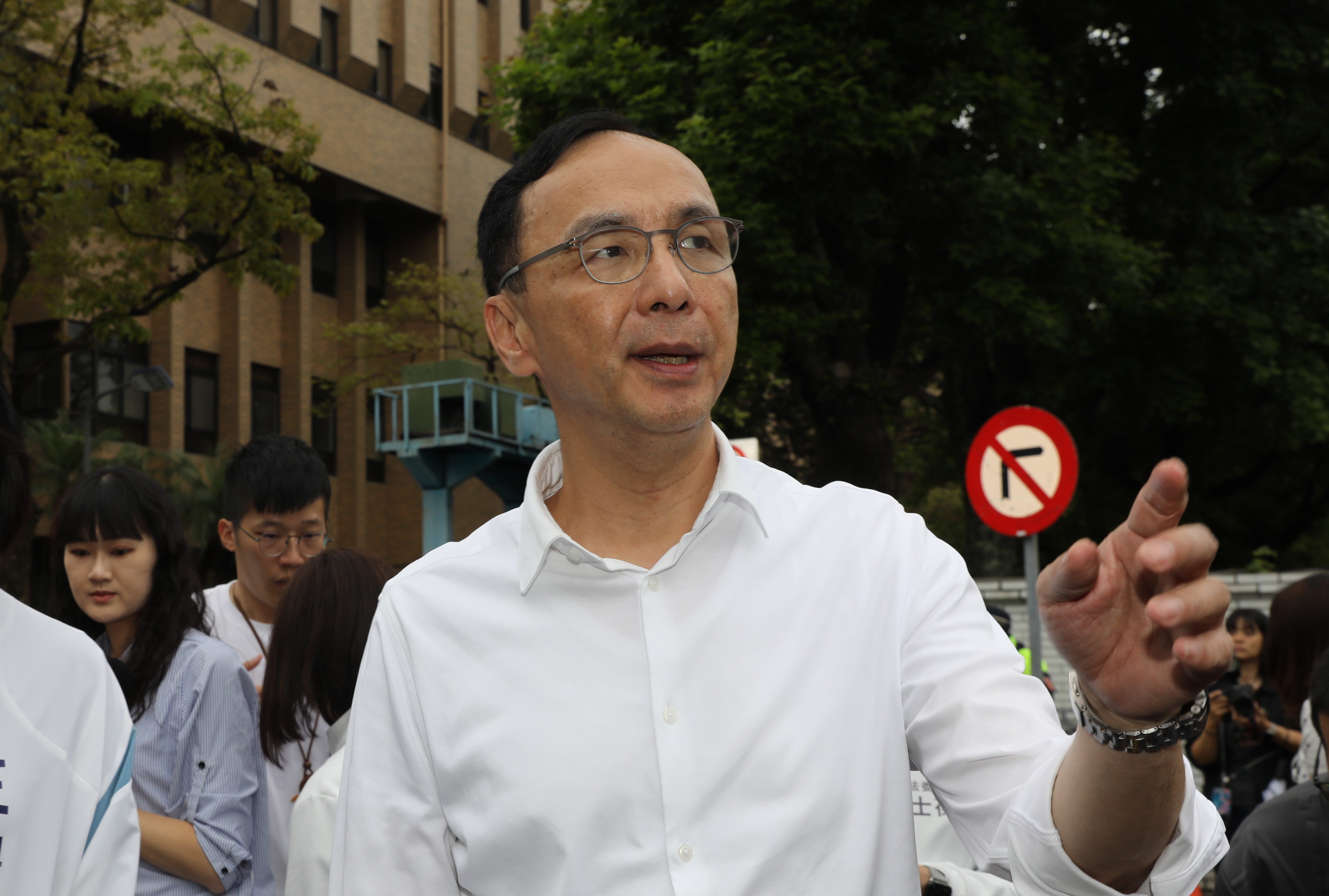 國民黨台南市黨部副主委等人涉偽造連署書遭起訴，綠委轟朱立倫不用道歉嗎。（本刊資料照）