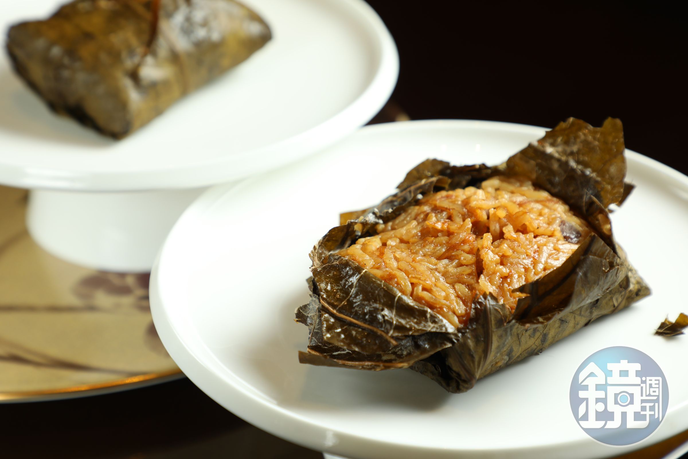 「鮑汁海參荷葉飯」吃的是低調的奢華。（8,880元三華盛宴套餐菜色）