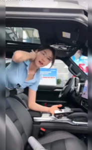 車行還說，這名女主播也是正經主播。（翻自微博+《黑料網》）