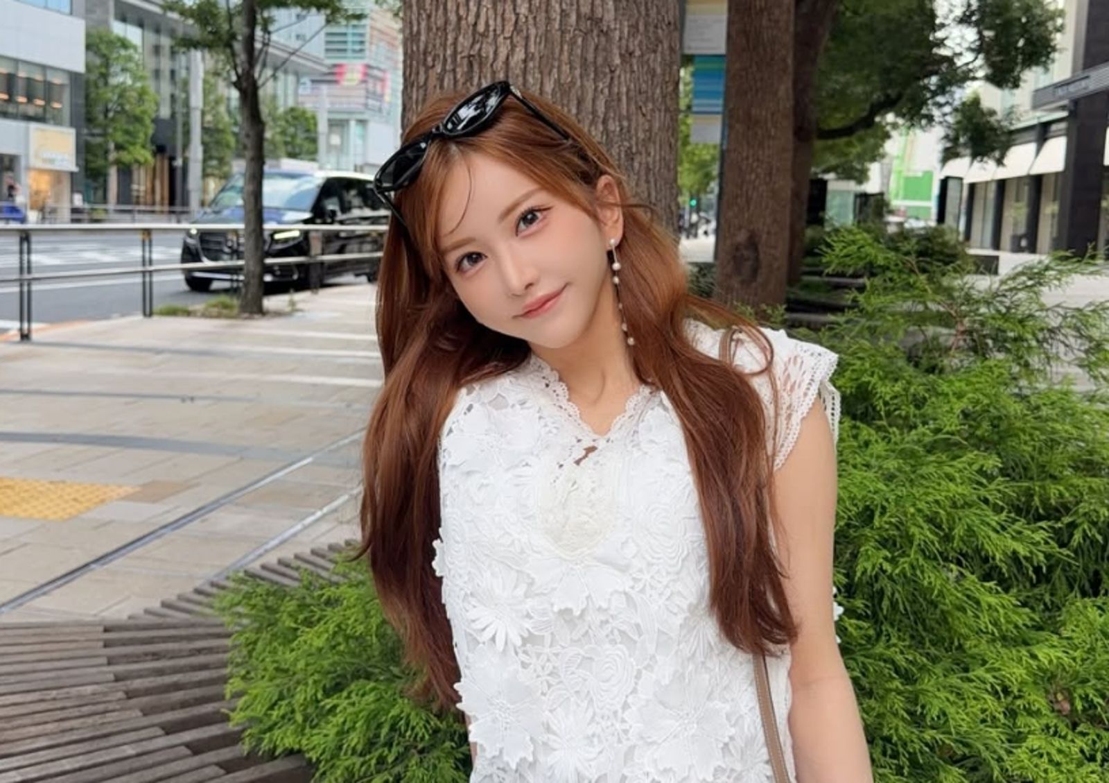 27歲正妹YTR涉毒被逮 上警車竟「啾咪」吐舌!裝可愛畫面全都錄