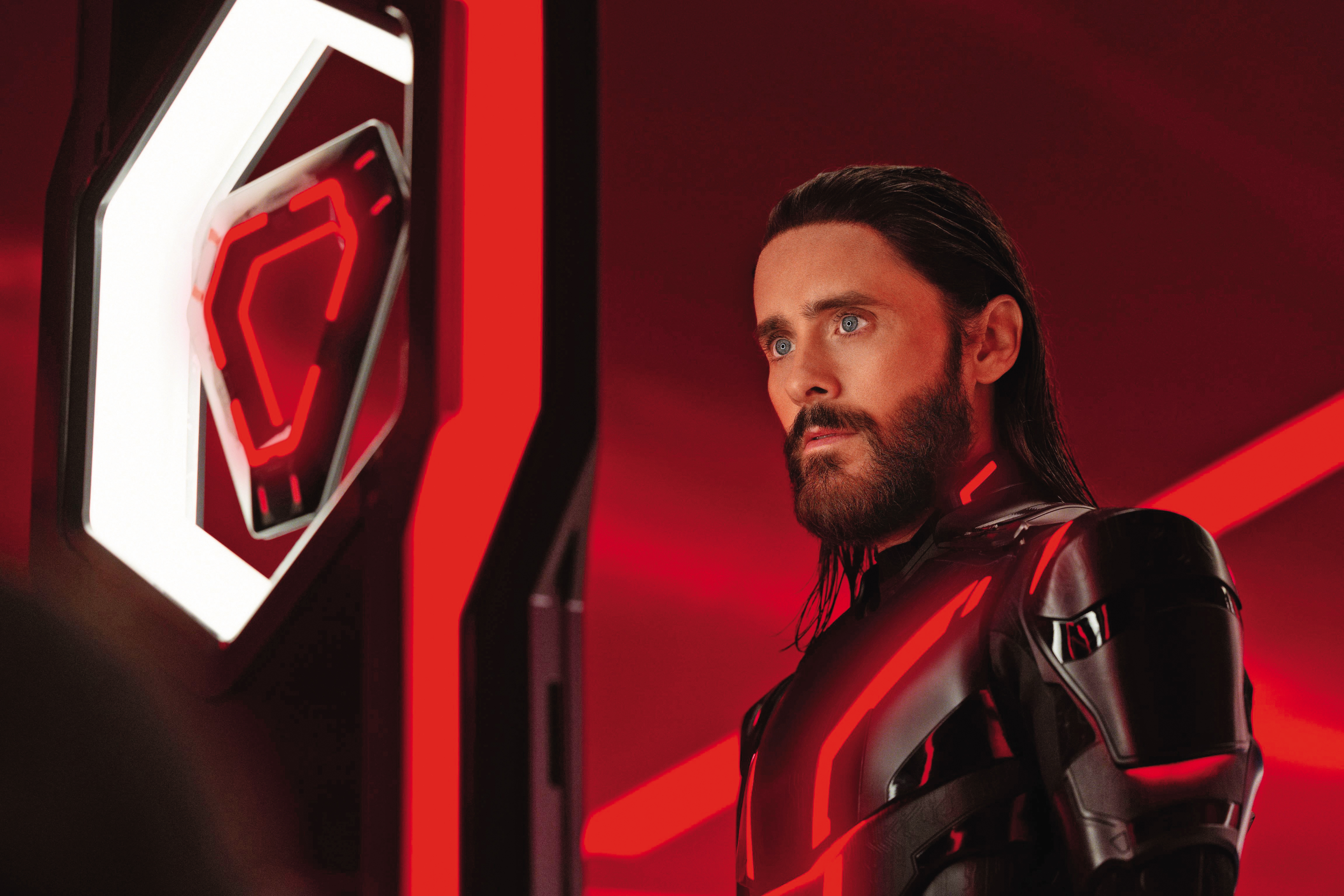 傑瑞德雷托扮演戰神,觀眾可以透過戰神的視角,看到不一樣的世界。(迪士尼提供)