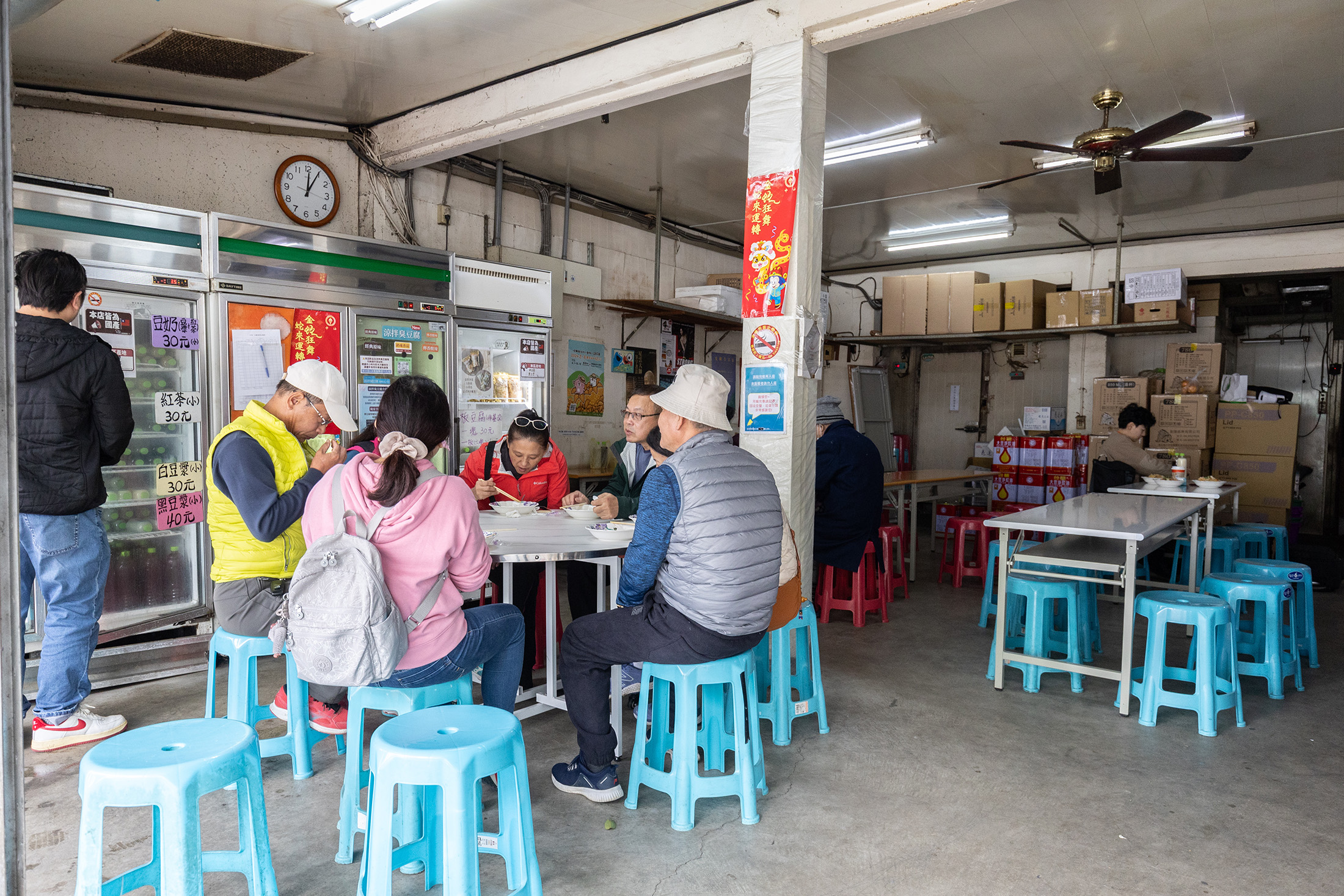 「橋頭臭豆腐」的本店位於花蓮玉里,已經是地標性的小吃品牌。