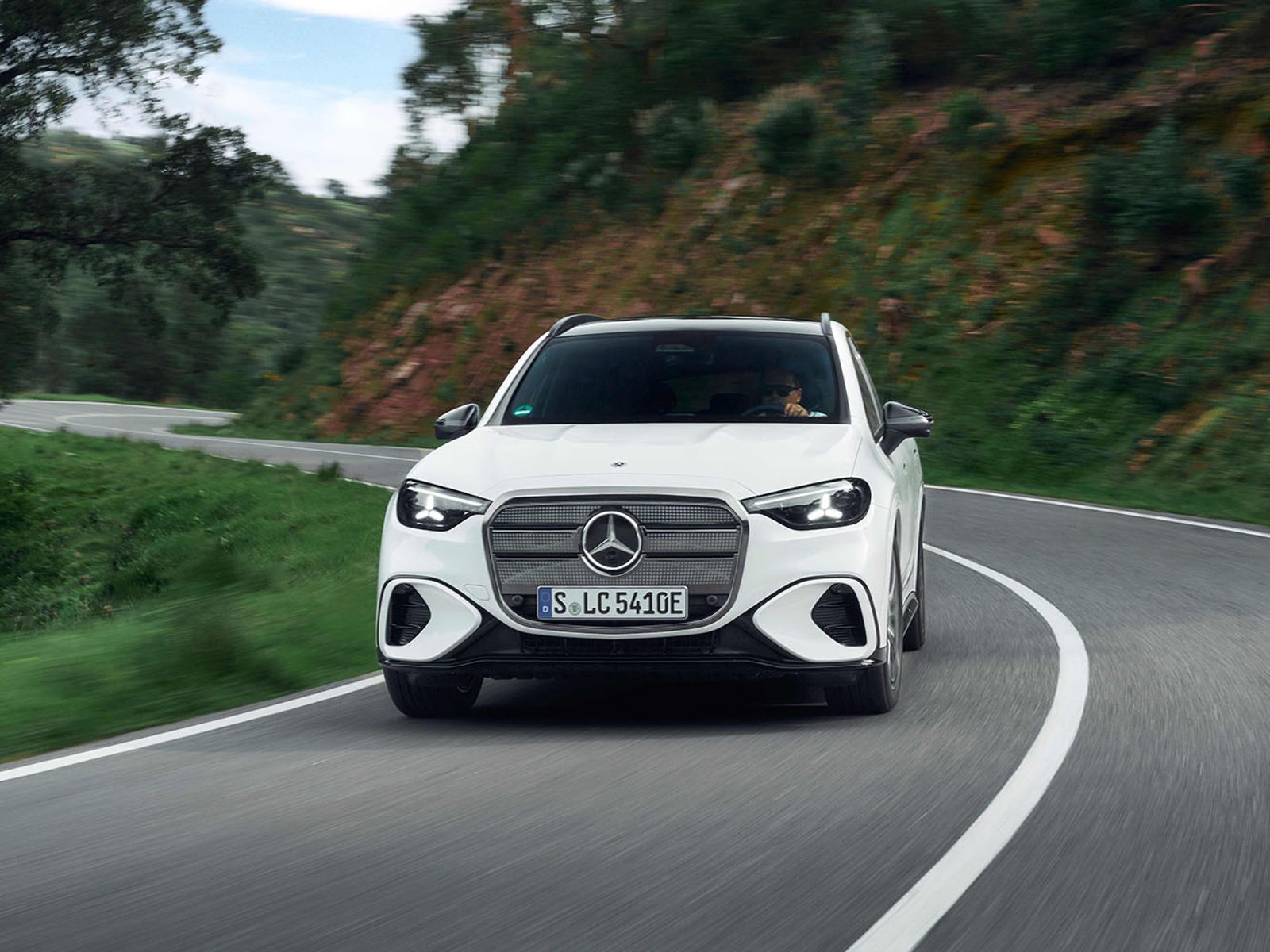 車誌/純電休旅再一樁 Mercedes-Benz GLC EV展開預售