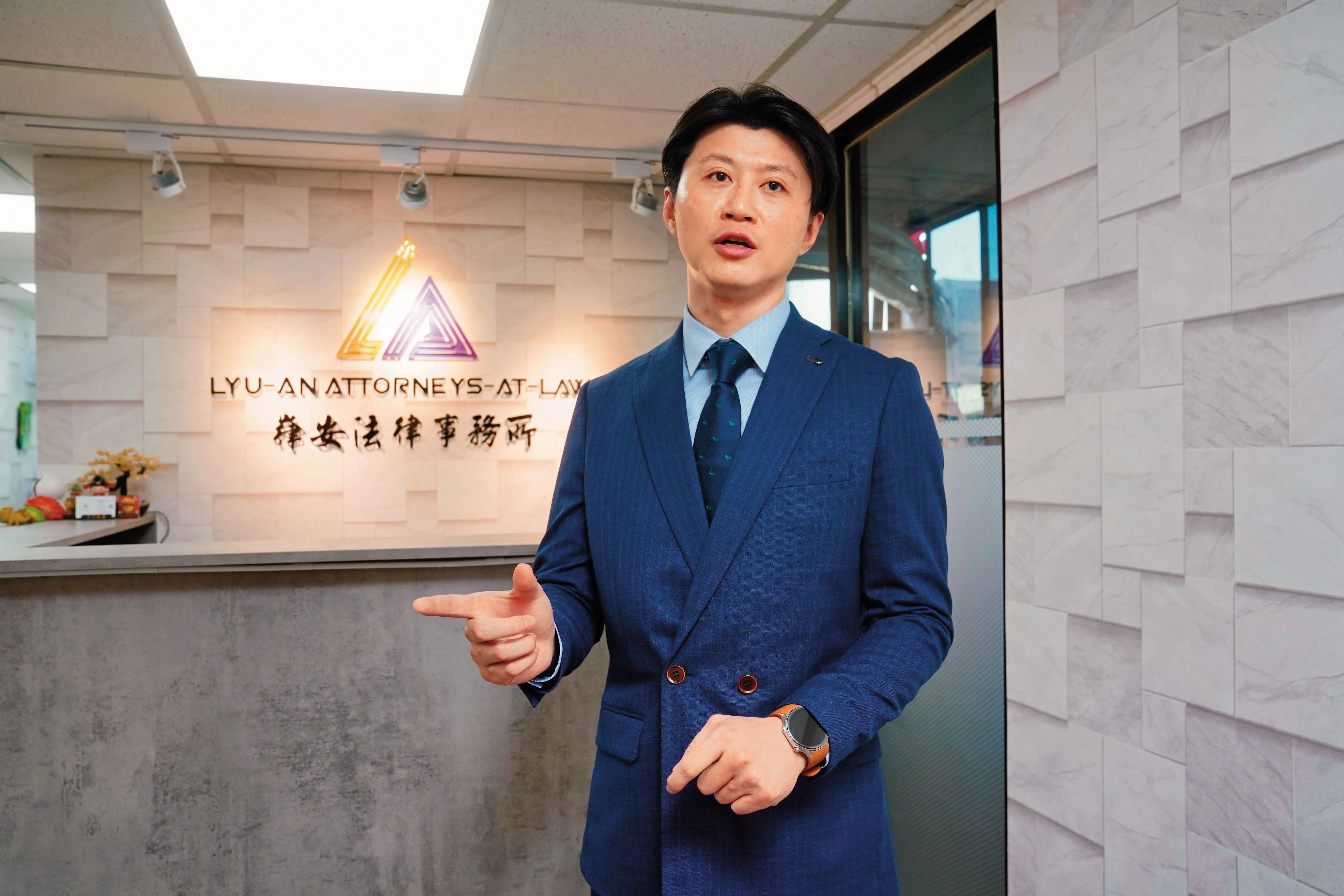 預售屋已購戶收到「現況交屋暨優惠補貼協議書」，律師郭羿廷提醒不可隨意畫押。