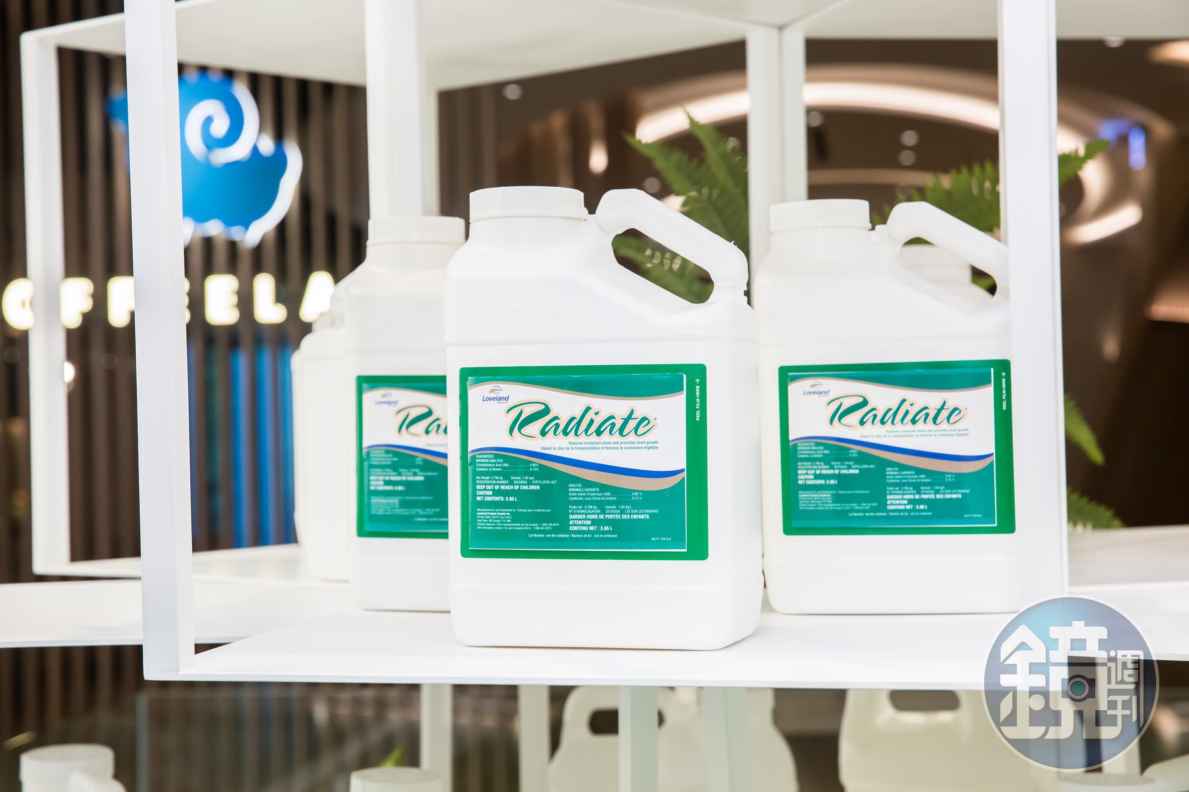 主力商品「Radiate」,可提升植物氣候韌性、減緩農損並降低農業生產碳排,去年全球銷售18.65萬加侖。