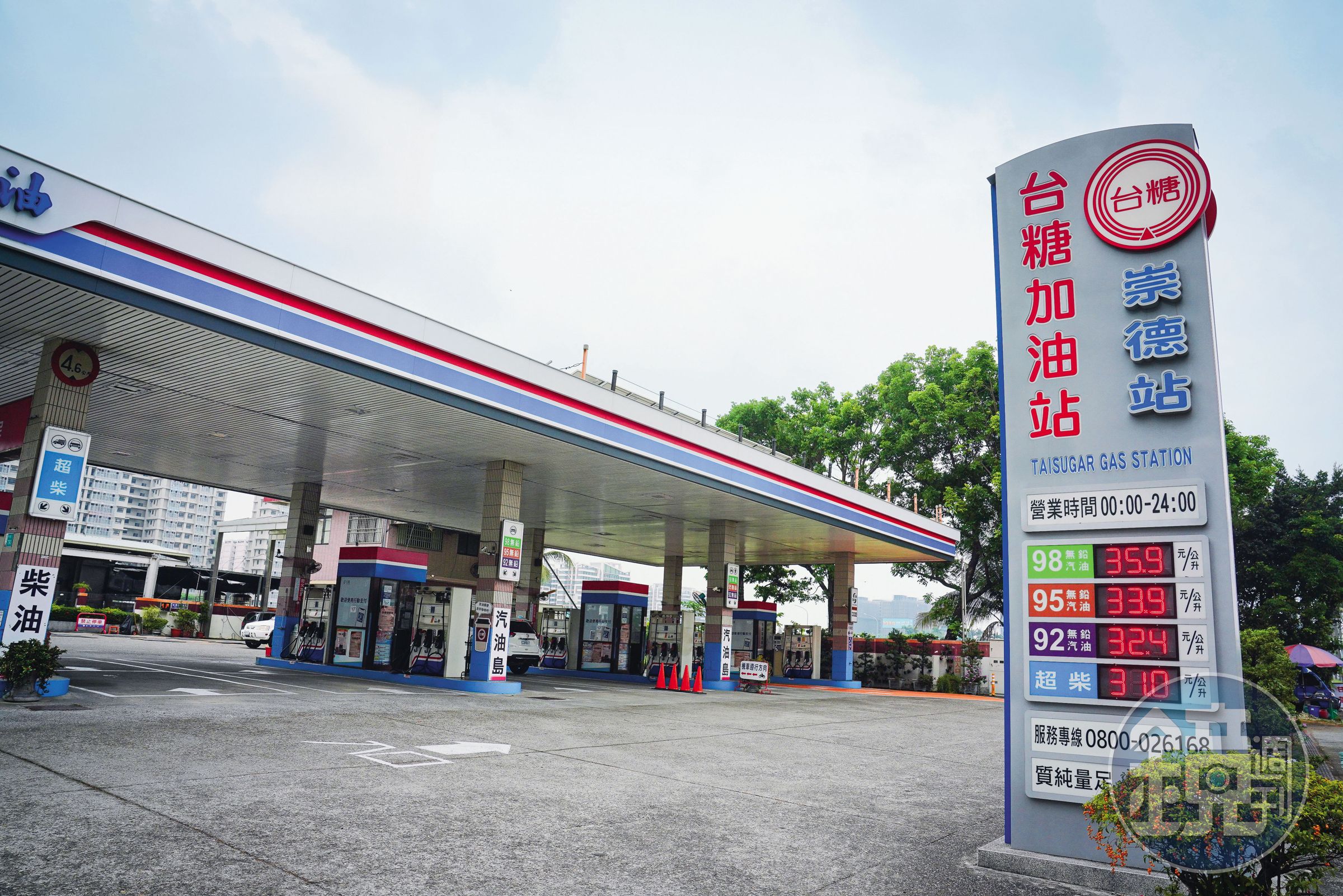 台糖7大事業部中,以油品、休憩、商銷等事業部為主要獲利來源,部分土地租給國科會建科學園區。