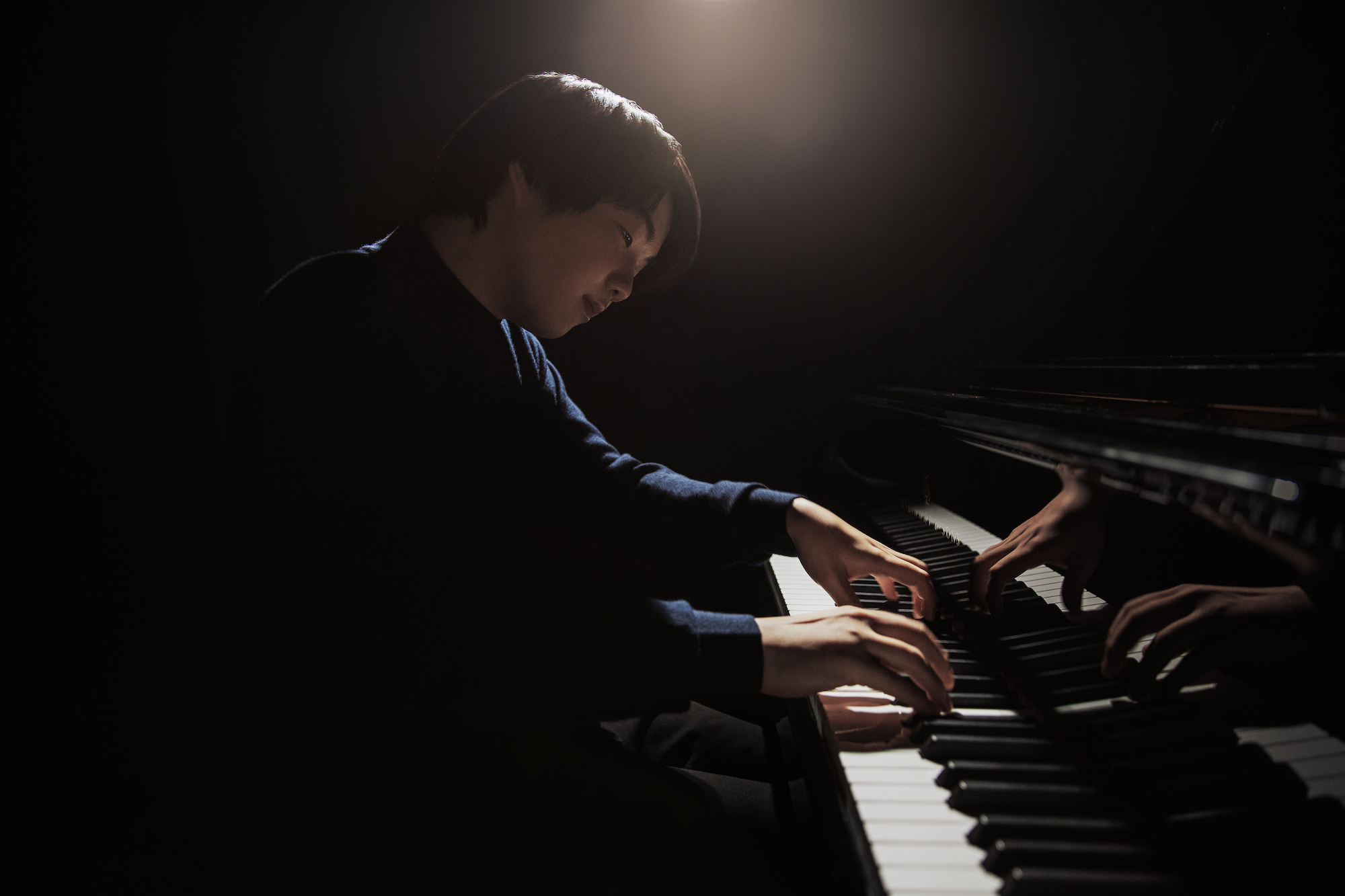 日本鋼琴新星藤田真央是各國競邀合作的鋼琴新秀。（鵬博提供）