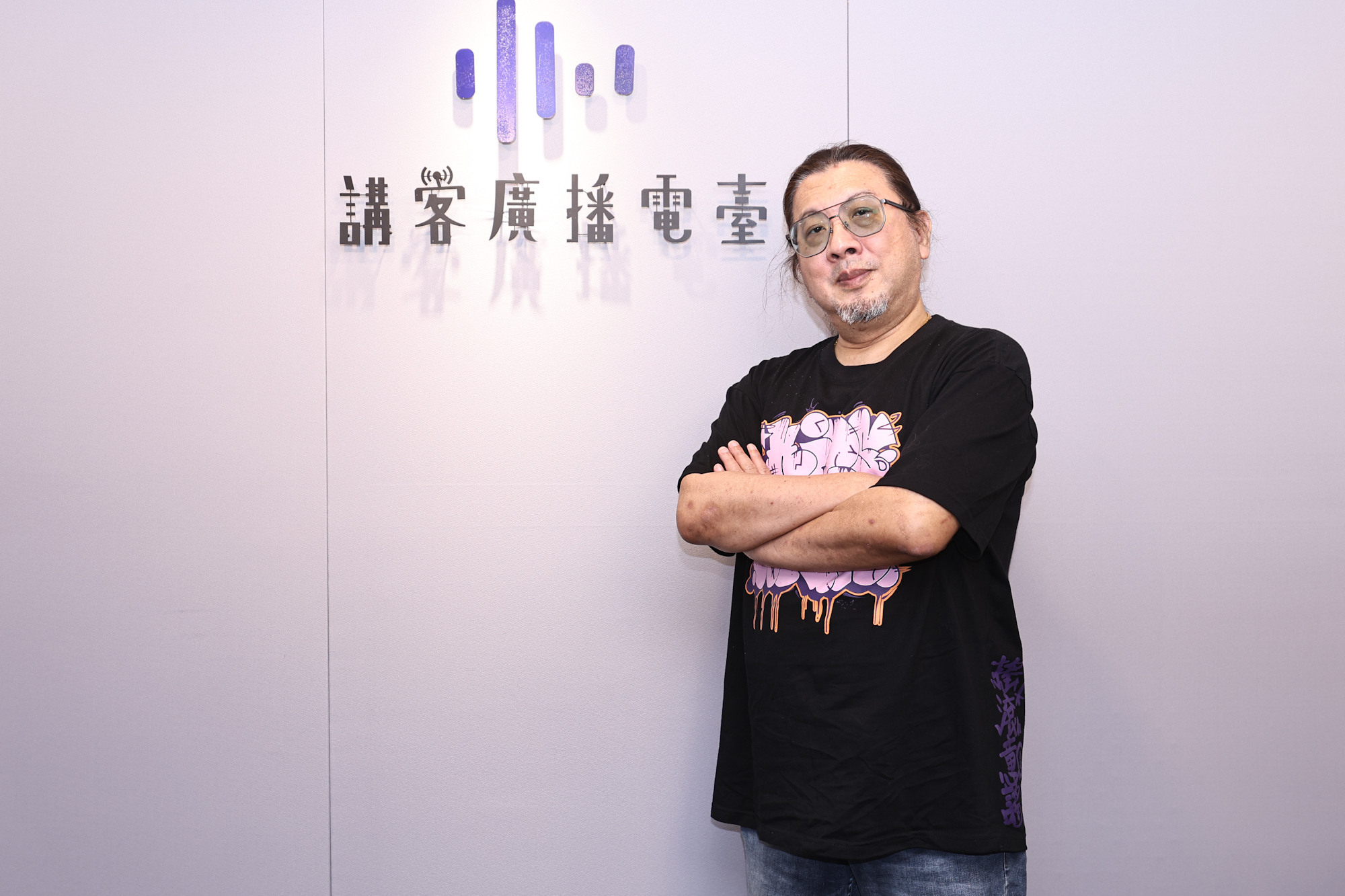 劉劭希槓龜廣播金鐘3年，今年再度入圍心情很期待。（客委會提供）