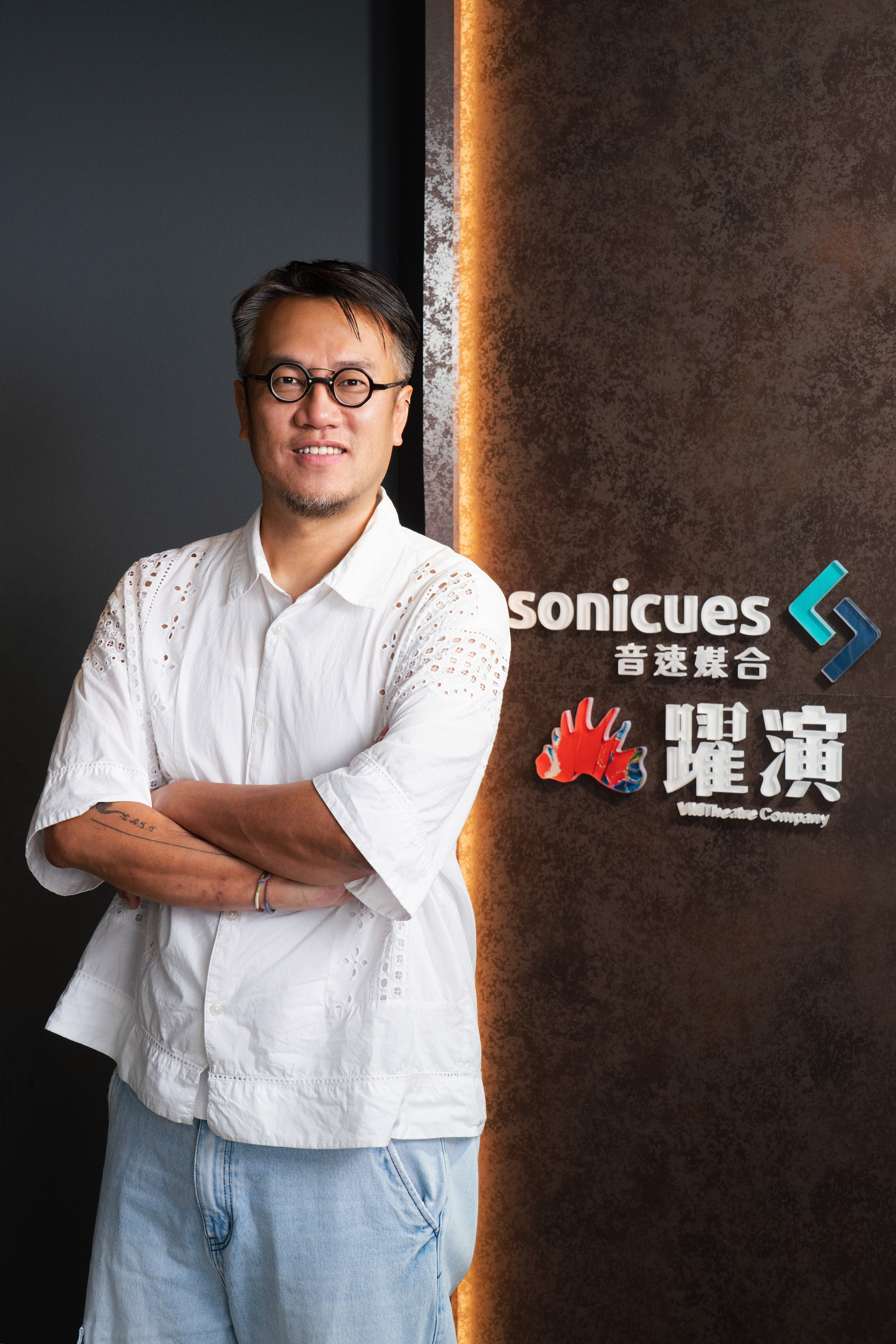Sonicues躍演創辦人暨藝術總監曾慧誠是劇團感性的支柱。(Sonicues躍演提供)