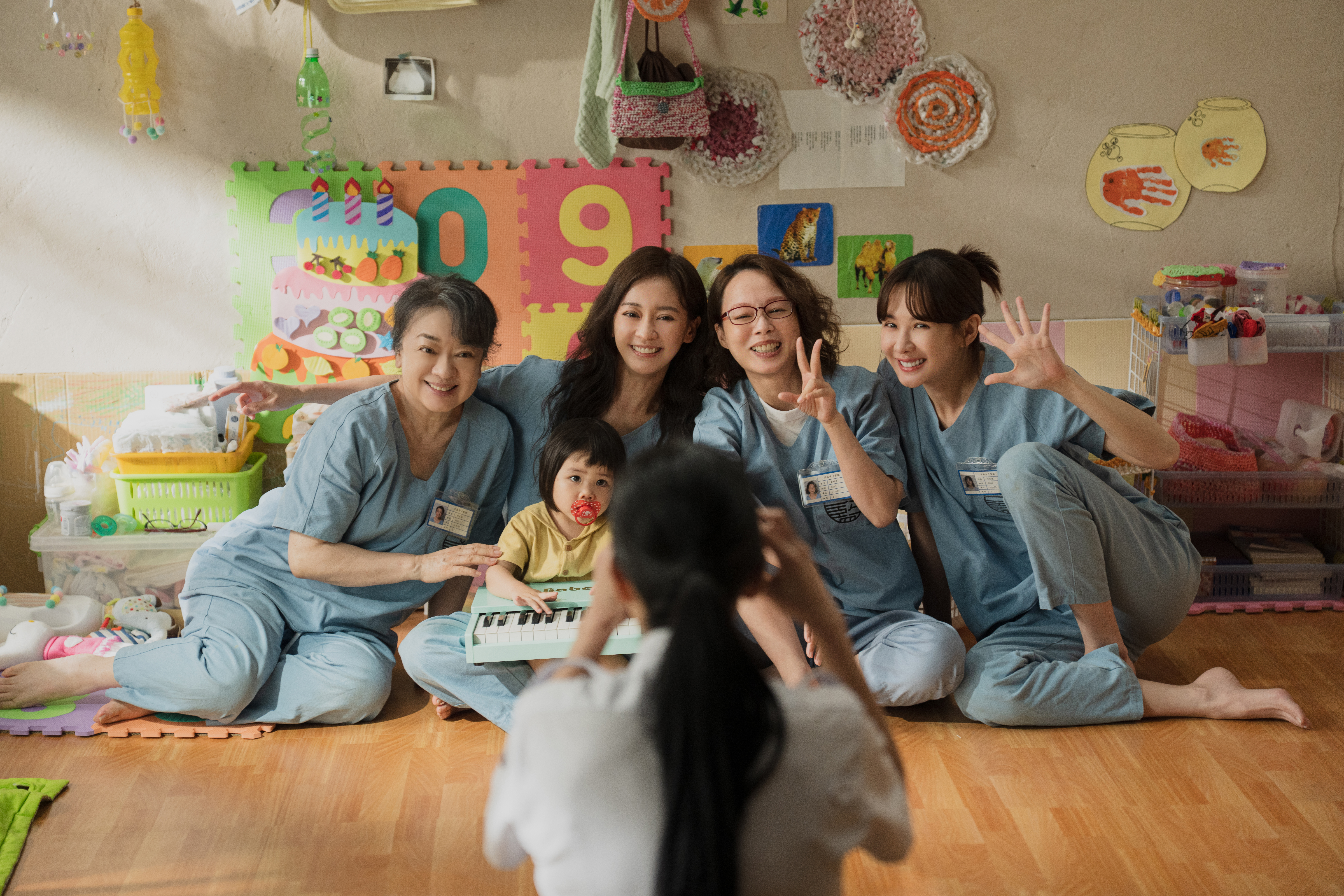 《陽光女子合唱團》邀請到翁倩玉（左起）、陳意涵、孫淑媚、安心亞等女星演出。（壹壹喜喜提供）