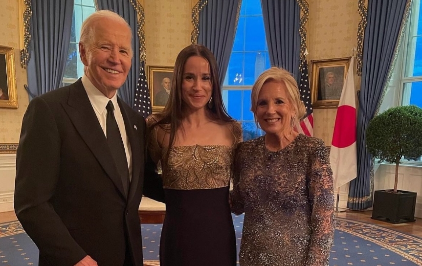 美前總統拜登女兒艾希莉（中）傳「提出離婚」。（翻攝自艾希莉IG）