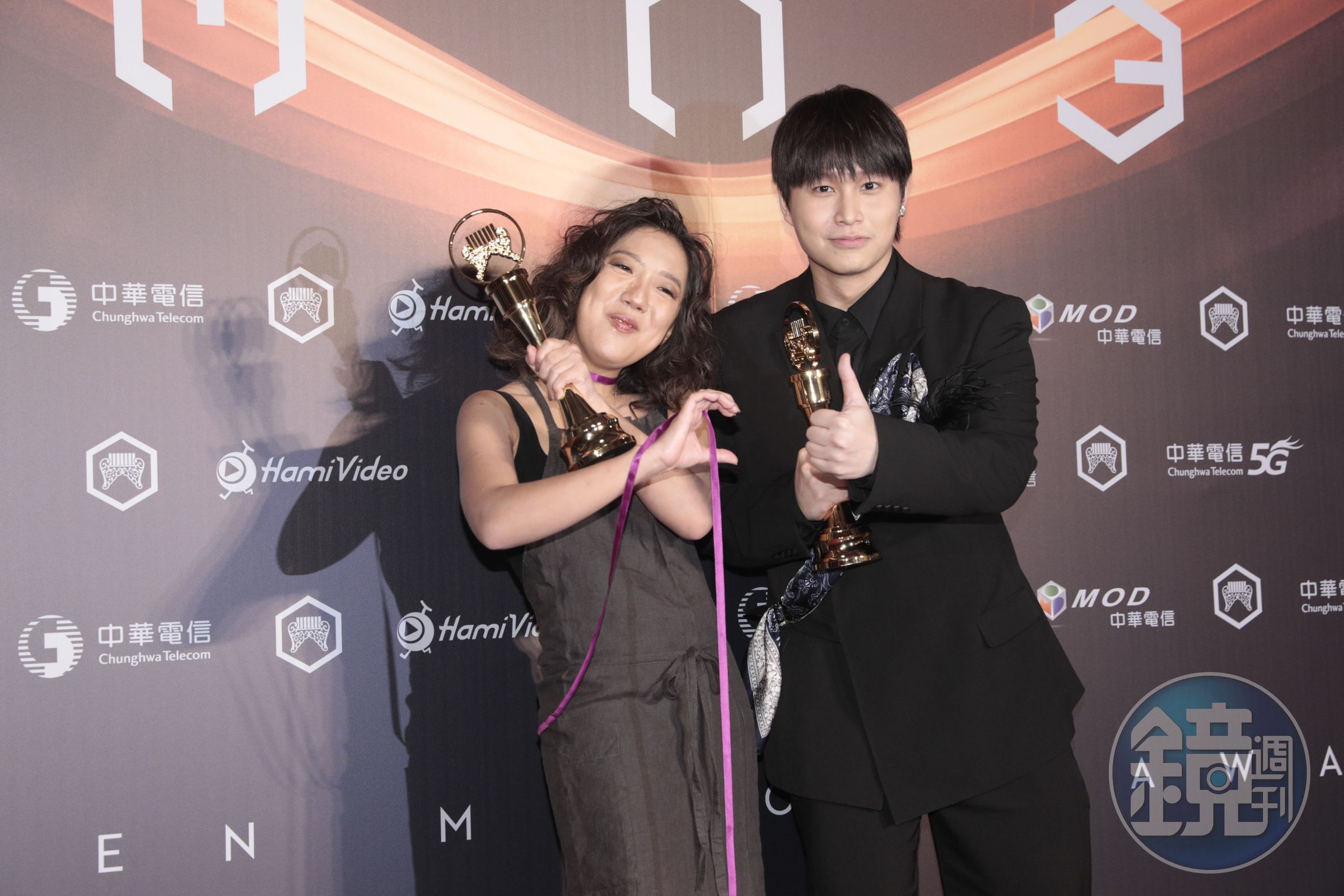 李竺芯、陳以恆分別抱回今年金曲獎最佳台語男女歌手,但他們的知名度較不比其他對手,一度讓觀眾好奇他們到底是何方神聖。