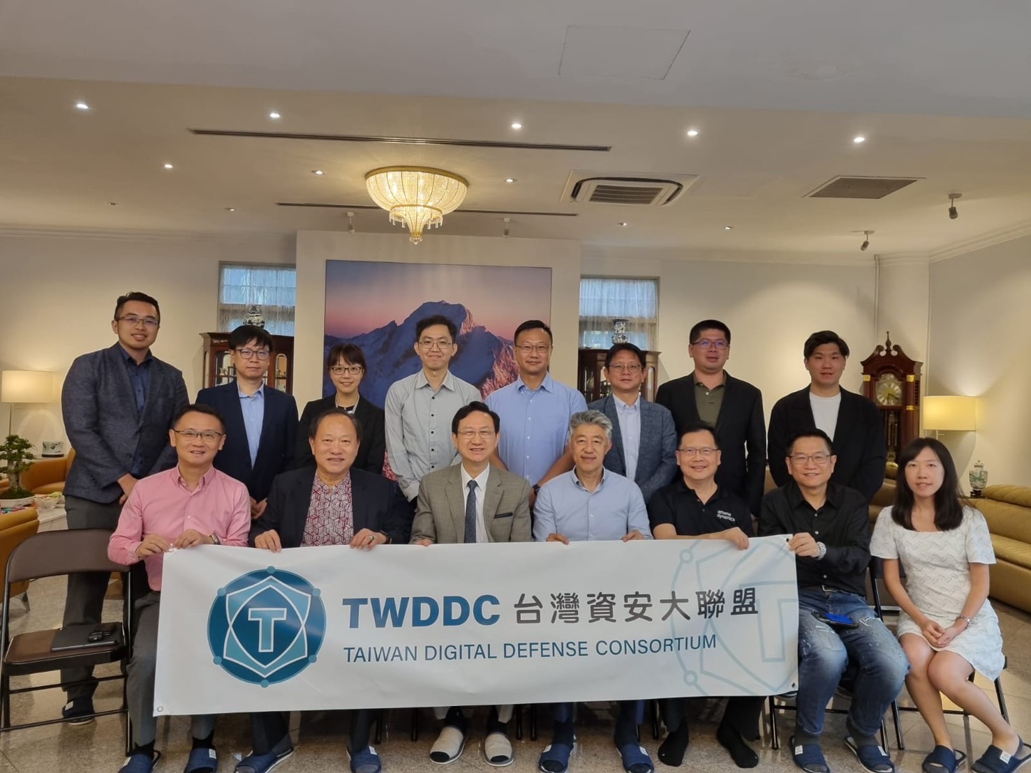 台灣資安大聯盟日前組成參訪團前往新加坡，進行資安技術交流。（台灣資安大聯盟提供）