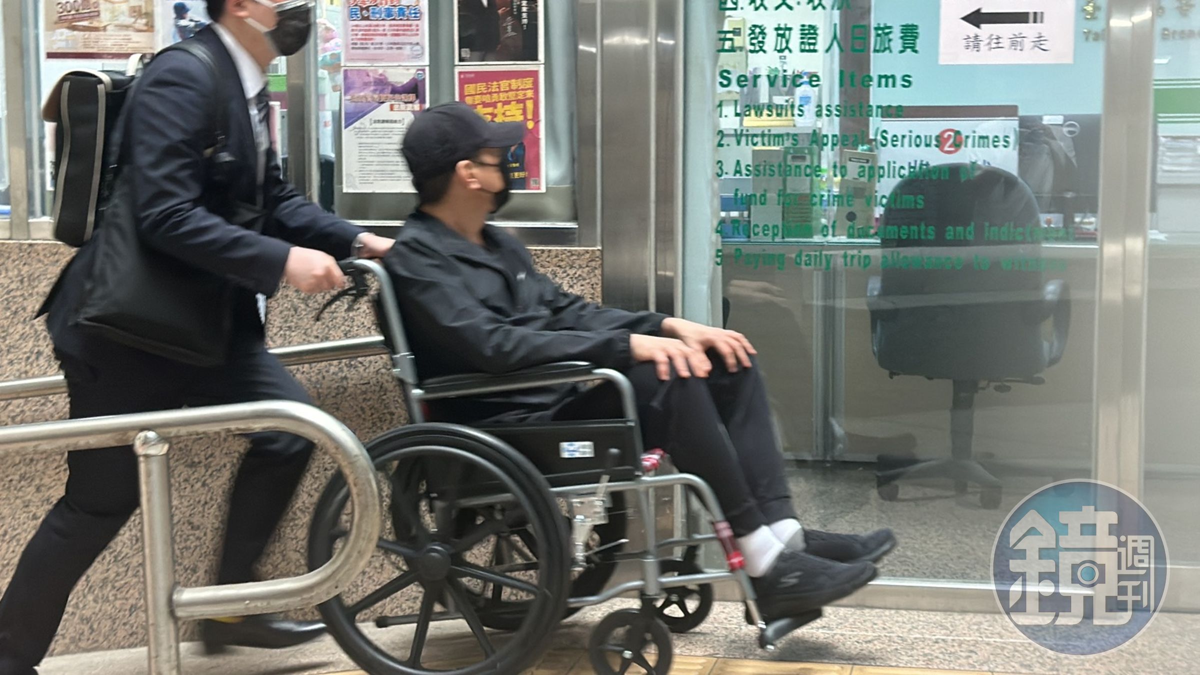 林明佐從屏東趕到台中地院開庭。