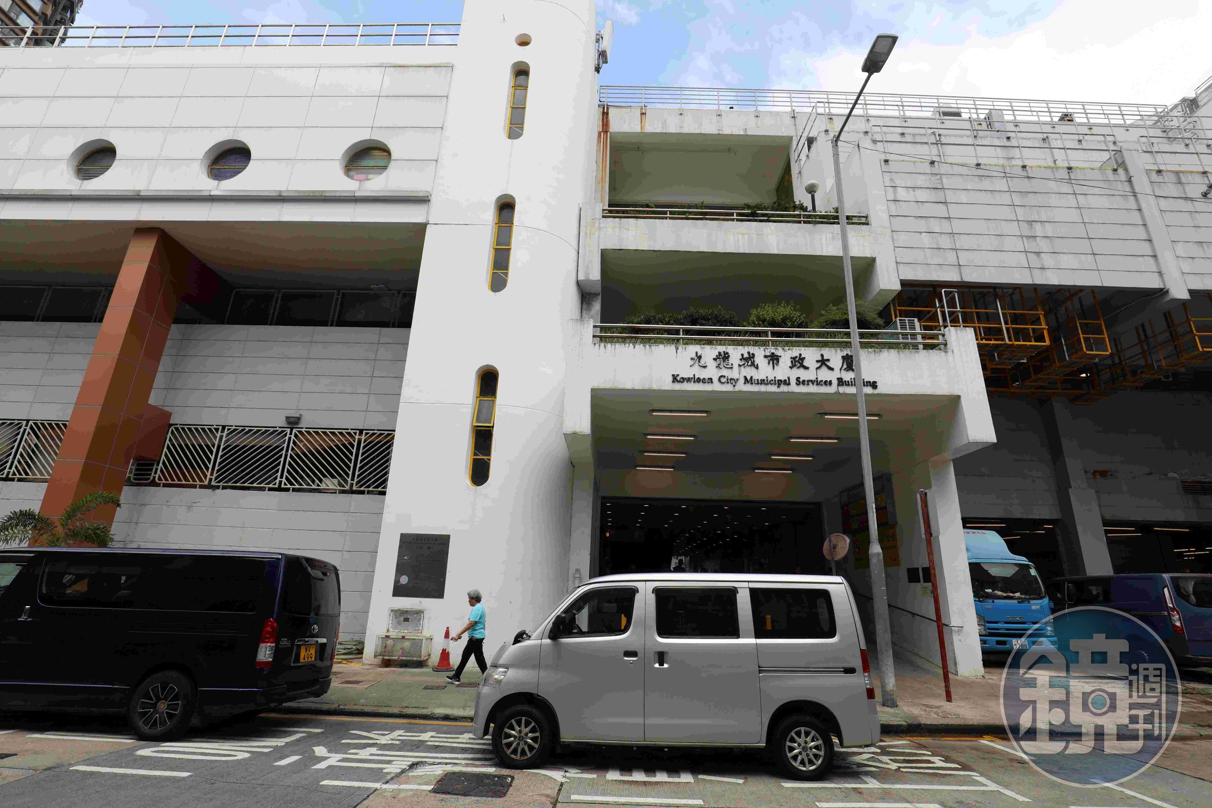 有些人找香港味道是去排隊名店，我更愛鑽進九龍城街市熟食中心尋寶。