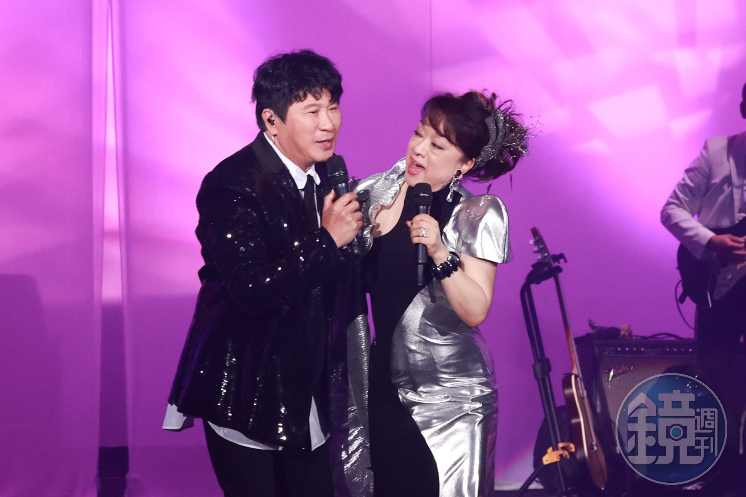 胡瓜擔任翁倩玉演唱會嘉賓，胡瓜妙語如珠逗得翁倩玉與歌迷哈哈大笑。