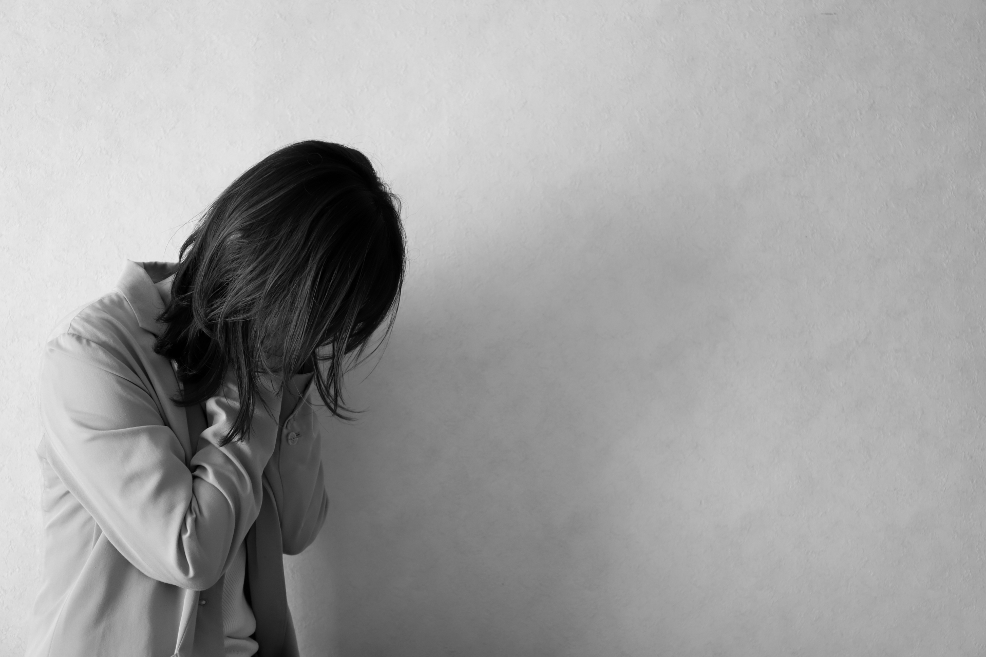 女大生好心讓2名學弟借宿,卻慘被輪流性侵。(示意圖非當事人,photoAC)