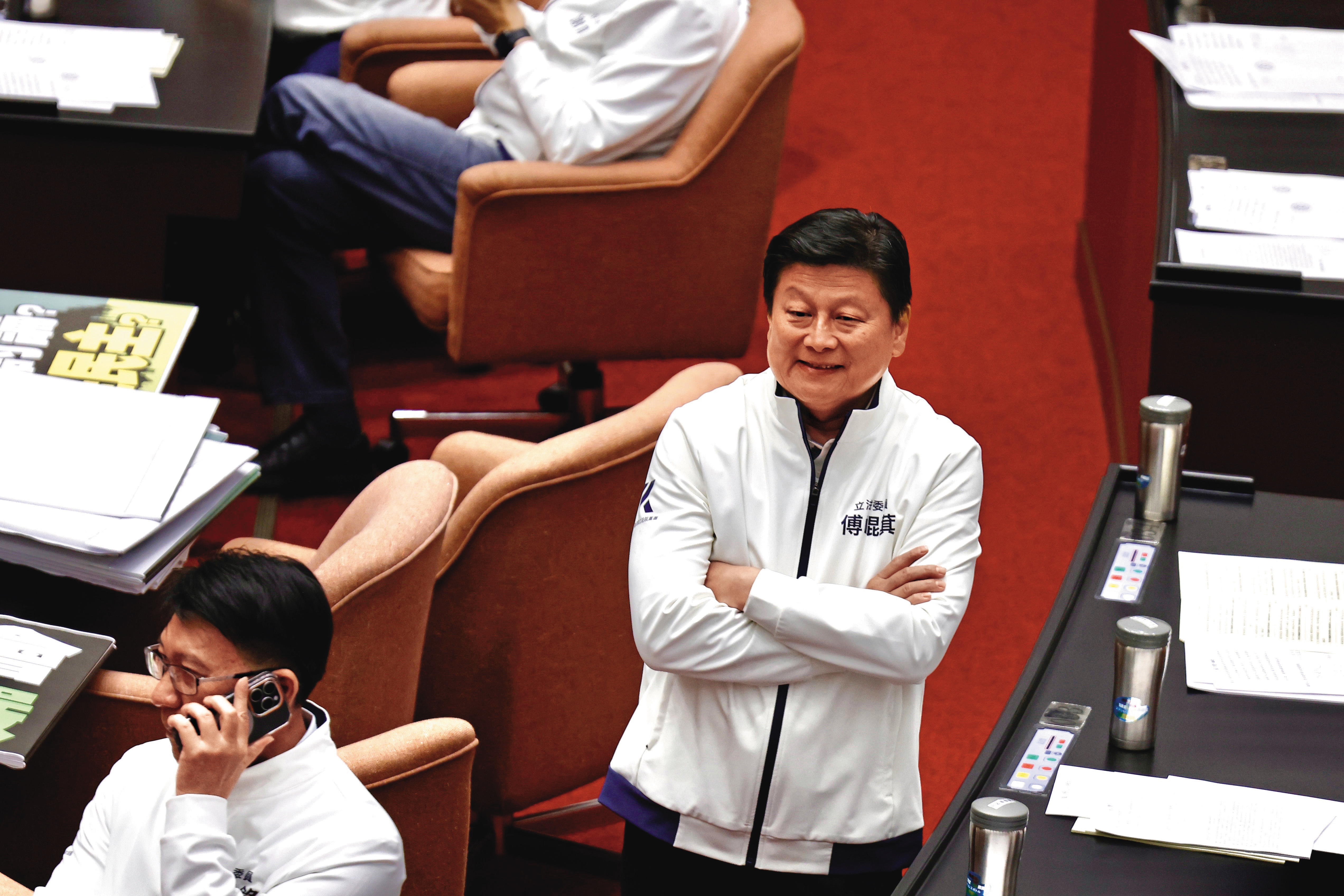 受封花蓮王的藍委傅崐萁,如今也成為罷免團體目標。