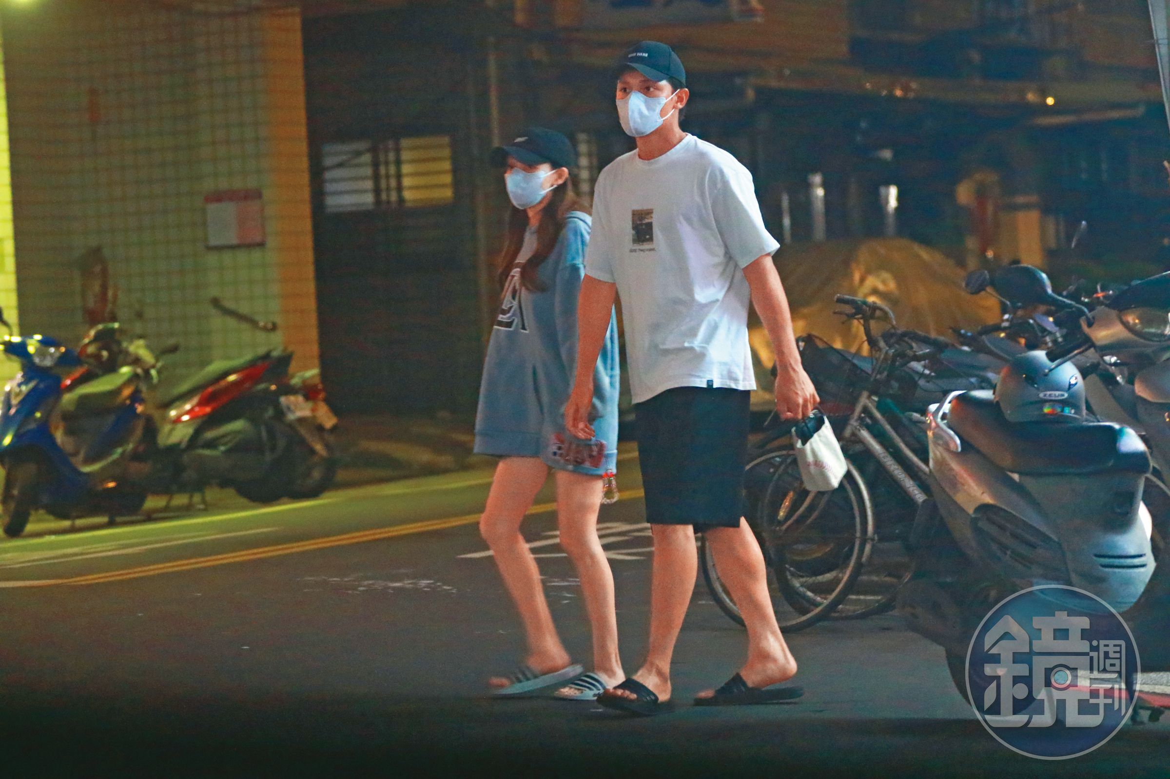 2023年本刊拍到林襄（左）與馬傑森（右）的過夜行程，同隊姐弟戀爆發軒然大波，當時也引起球隊「禁愛令」的討論。