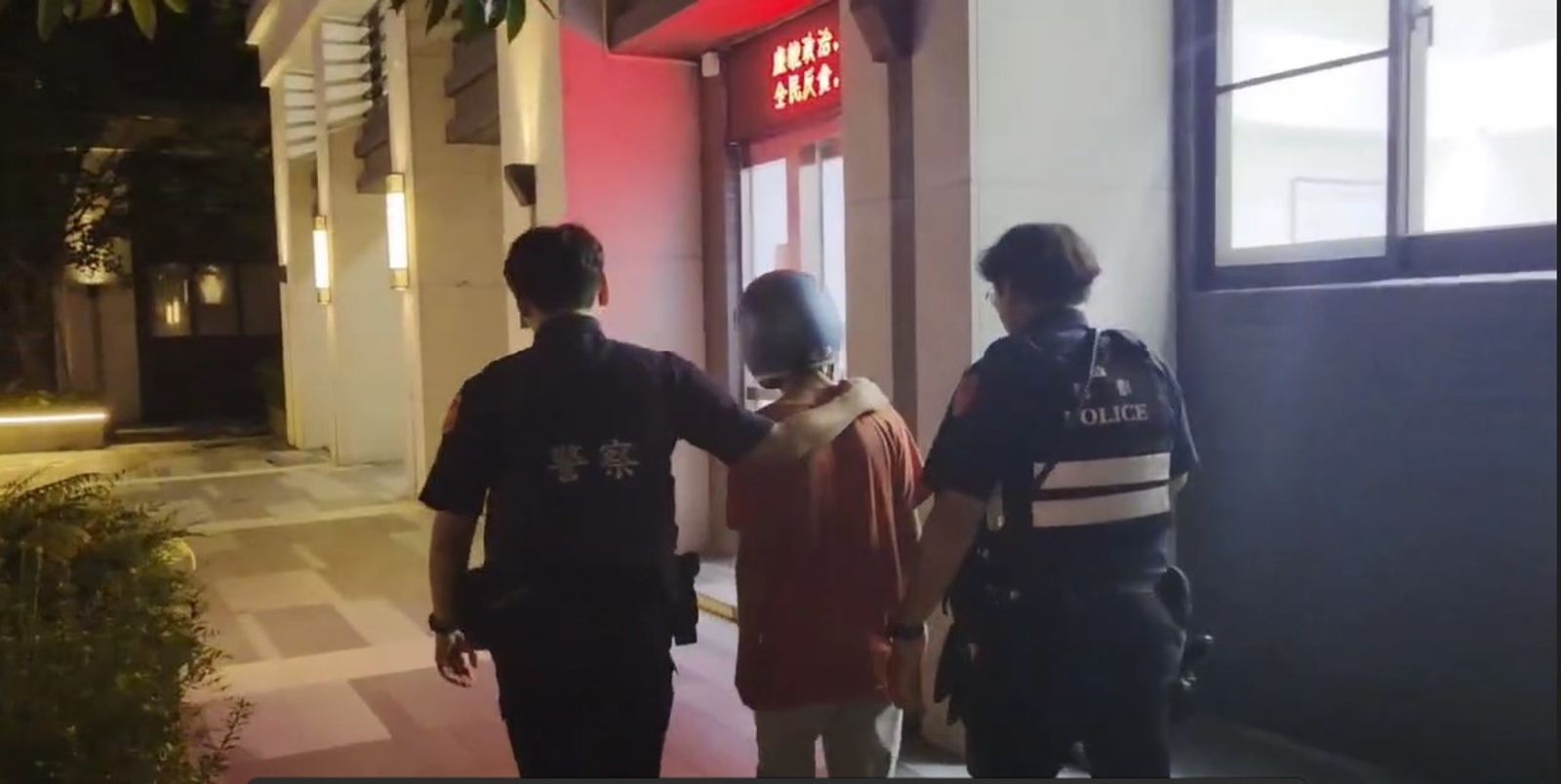 網曝鬧區有男子偷拍裙底 桃警調監視器查緝攝狼到案