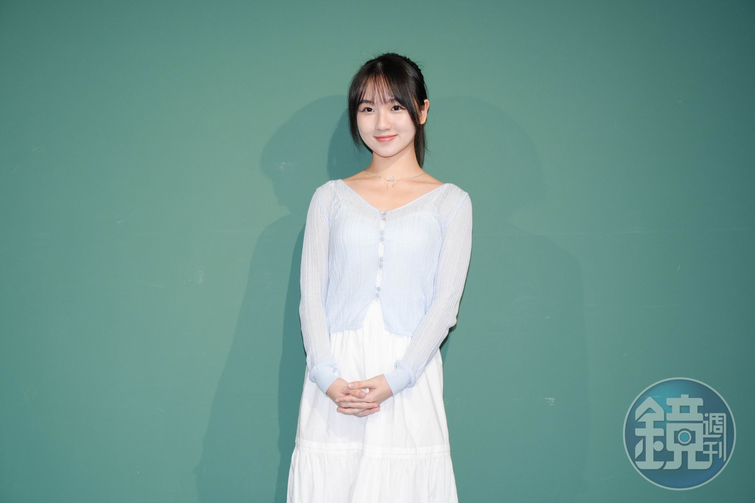 大愛劇《轉角那間心藥局》謝語恩成為小少女。