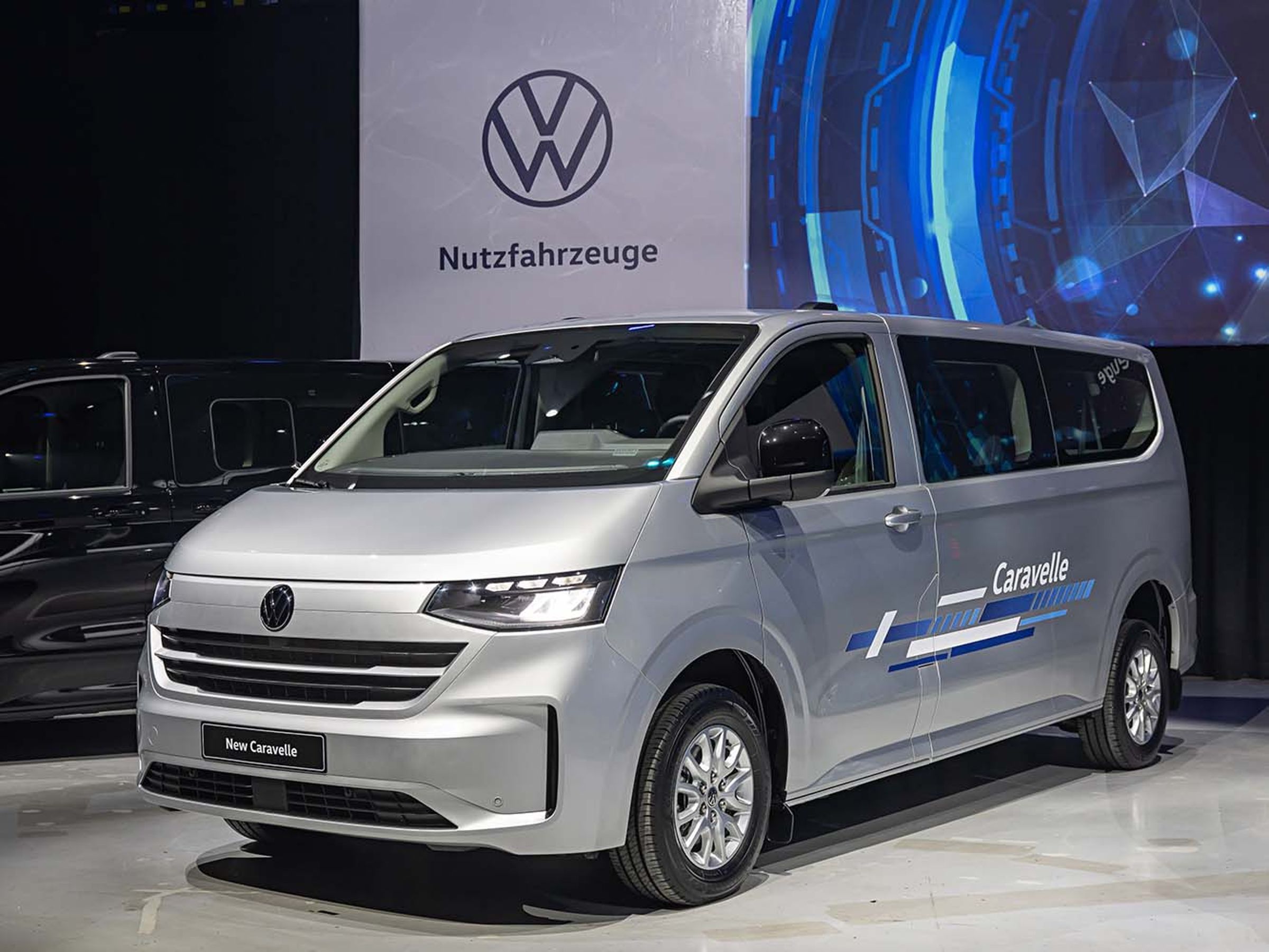 Caravelle 一共有三種車型,建議售價173.8萬起。