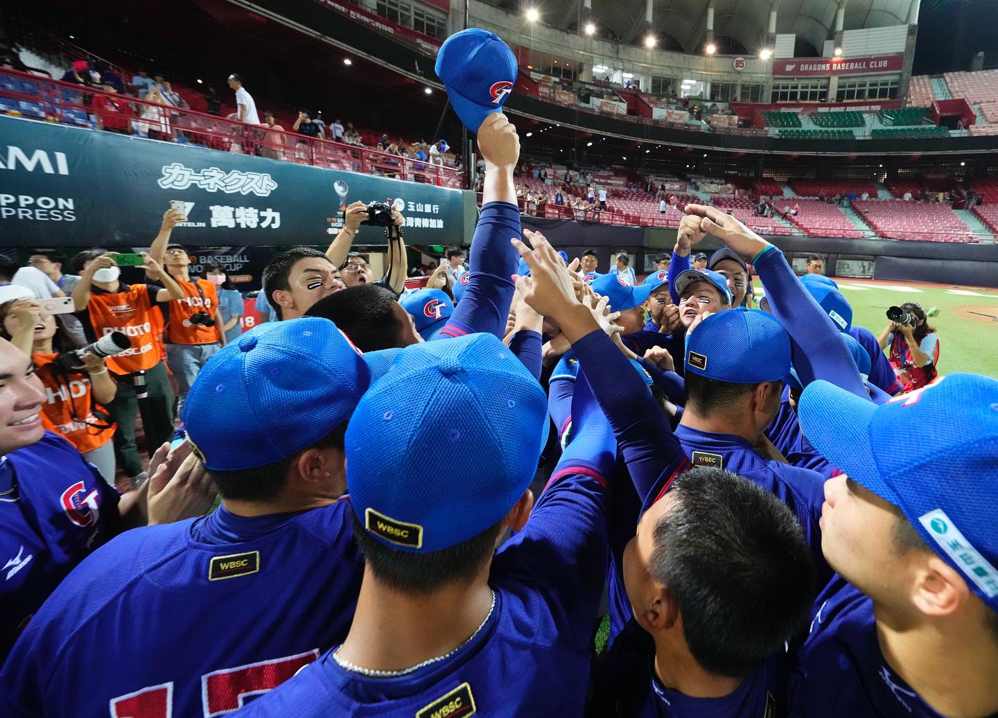 國手遭爆劈腿、無套鬧出人命、無照駕駛、暴力恐嚇等離譜情事。（翻攝自中華民國棒球協會粉絲團臉書）