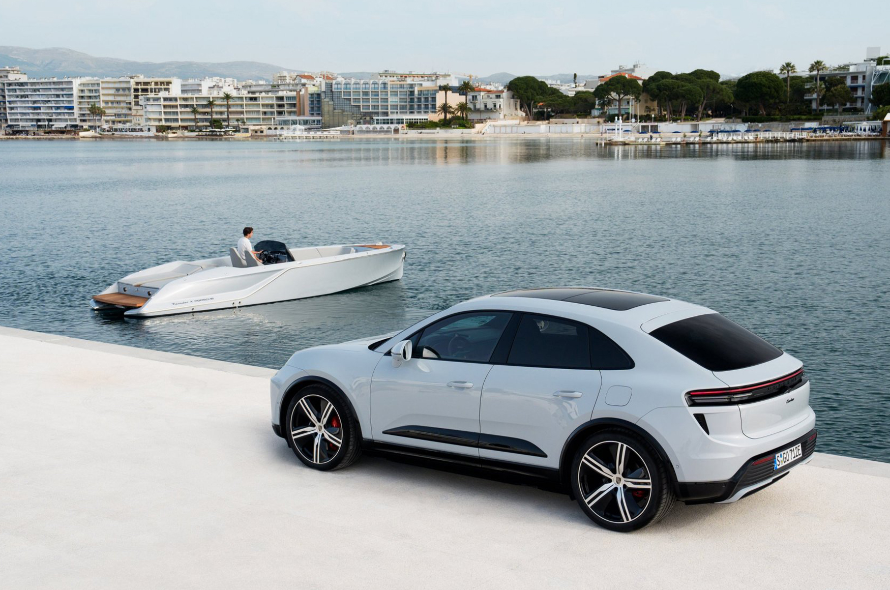 【海外車訊】一艘遊艇，兩種靈魂！當保時捷遇上 Frauscher