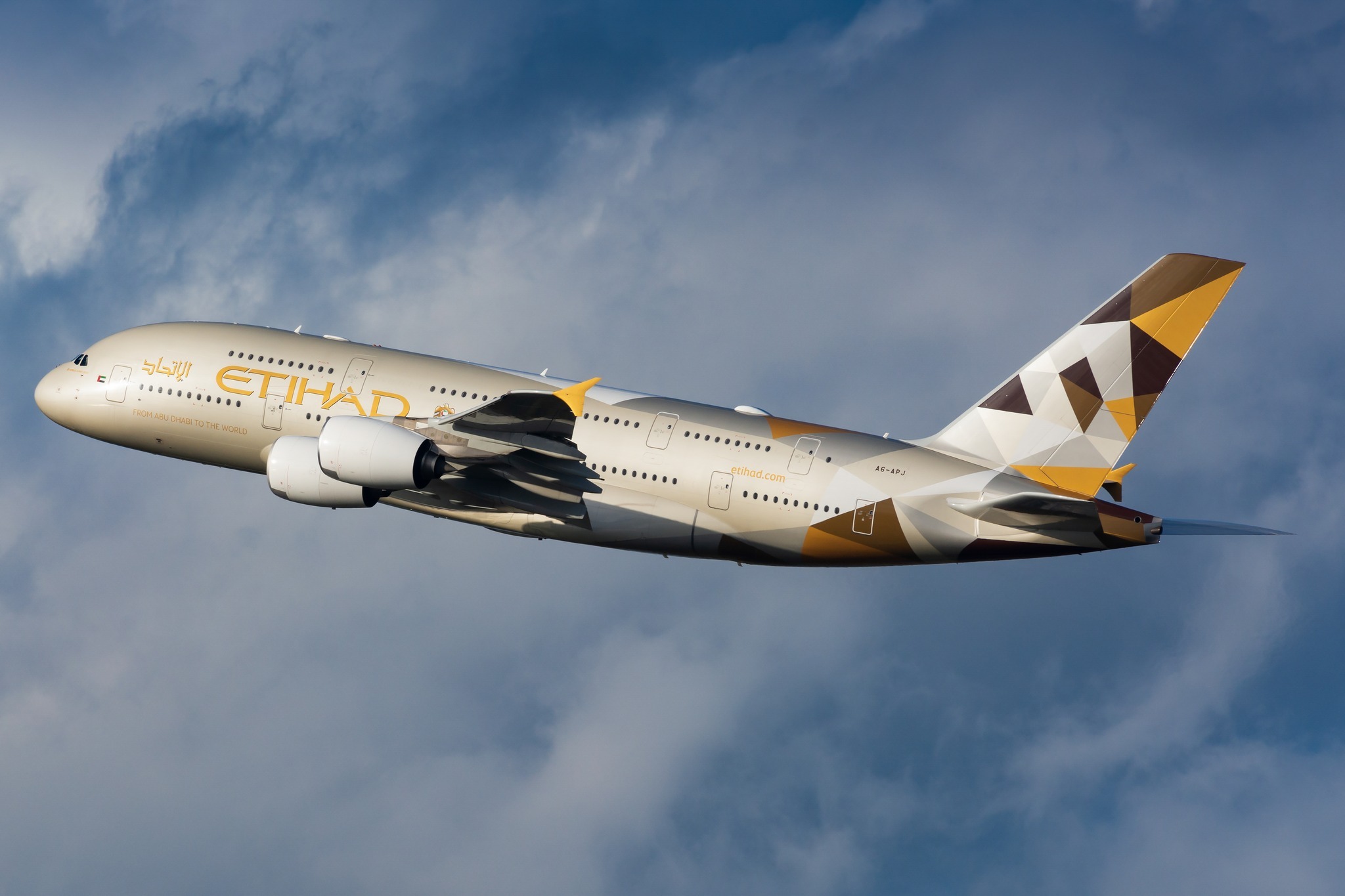 阿提哈德航空常客計劃推出史上最震撼的會員活動。（翻攝自阿提哈德航空FB）