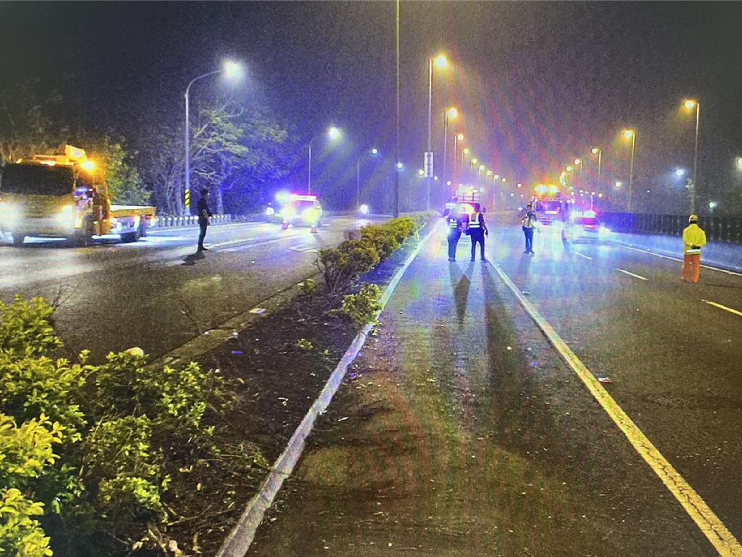 車禍發生在台南市安南區國道8號外側安吉路三段。（翻攝畫面）