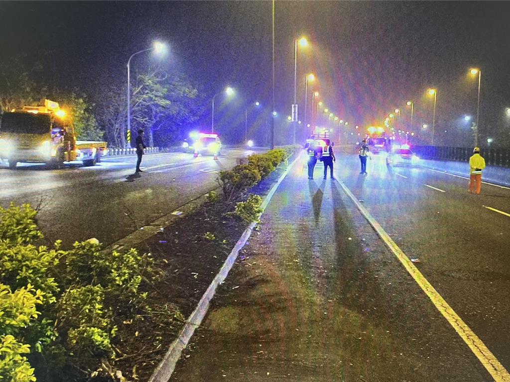 車禍發生在台南市安南區國道8號外側安吉路三段。(翻攝畫面)